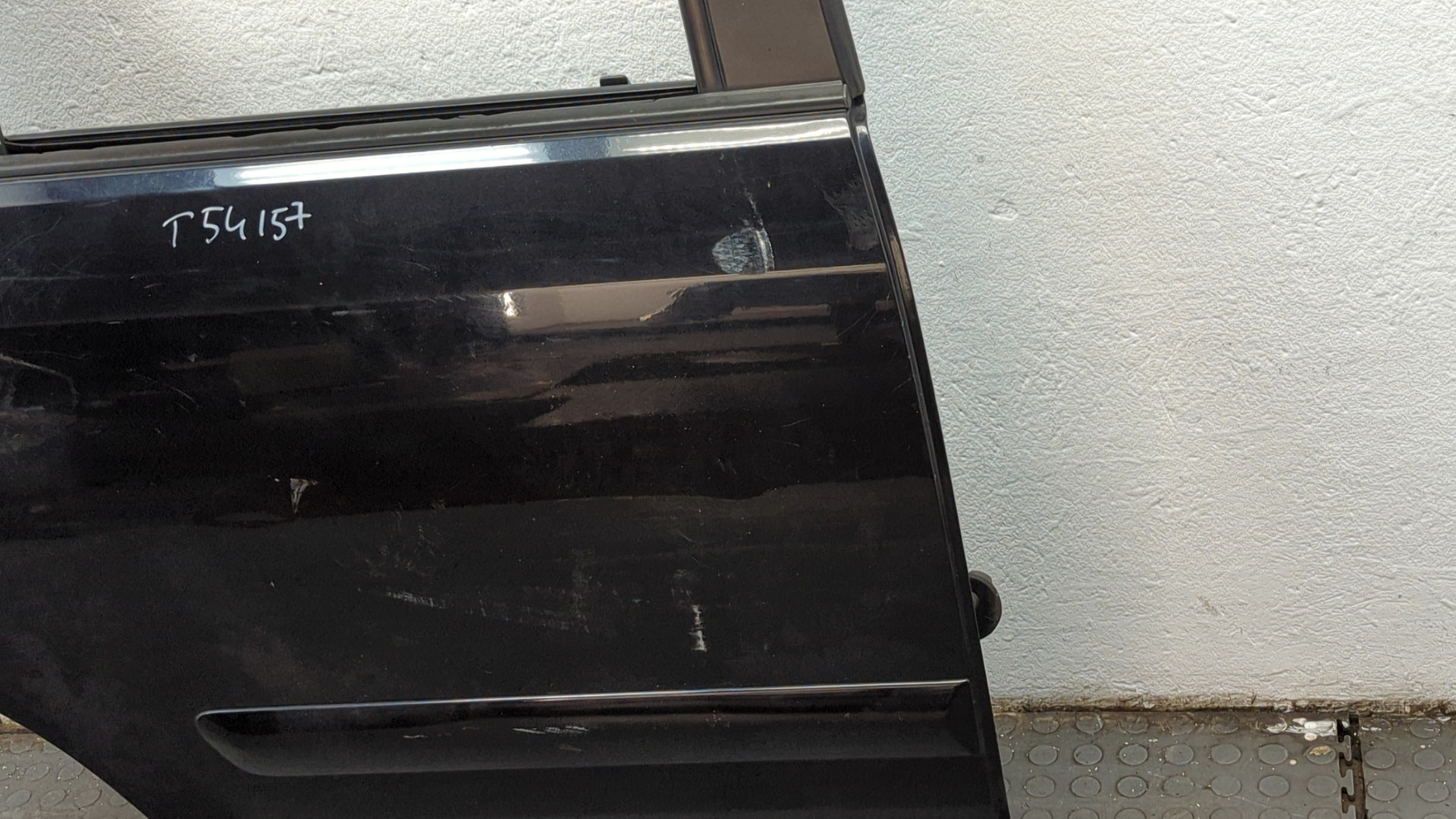 Дверь задняя правая