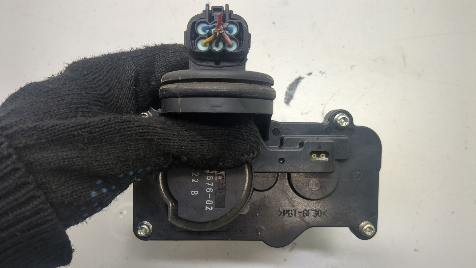 Заслонка дроссельная электрическая