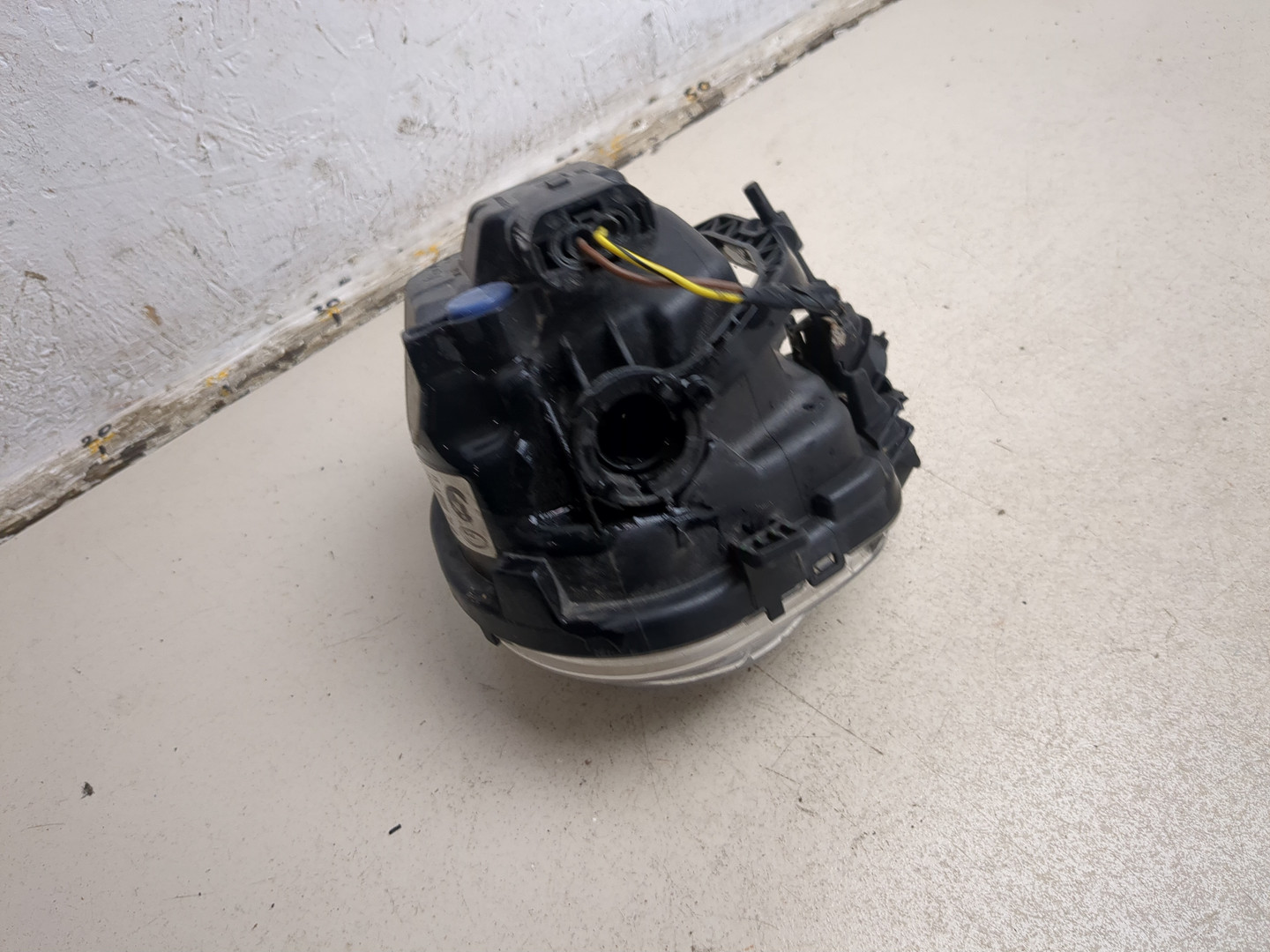 Фара противотуманная левая