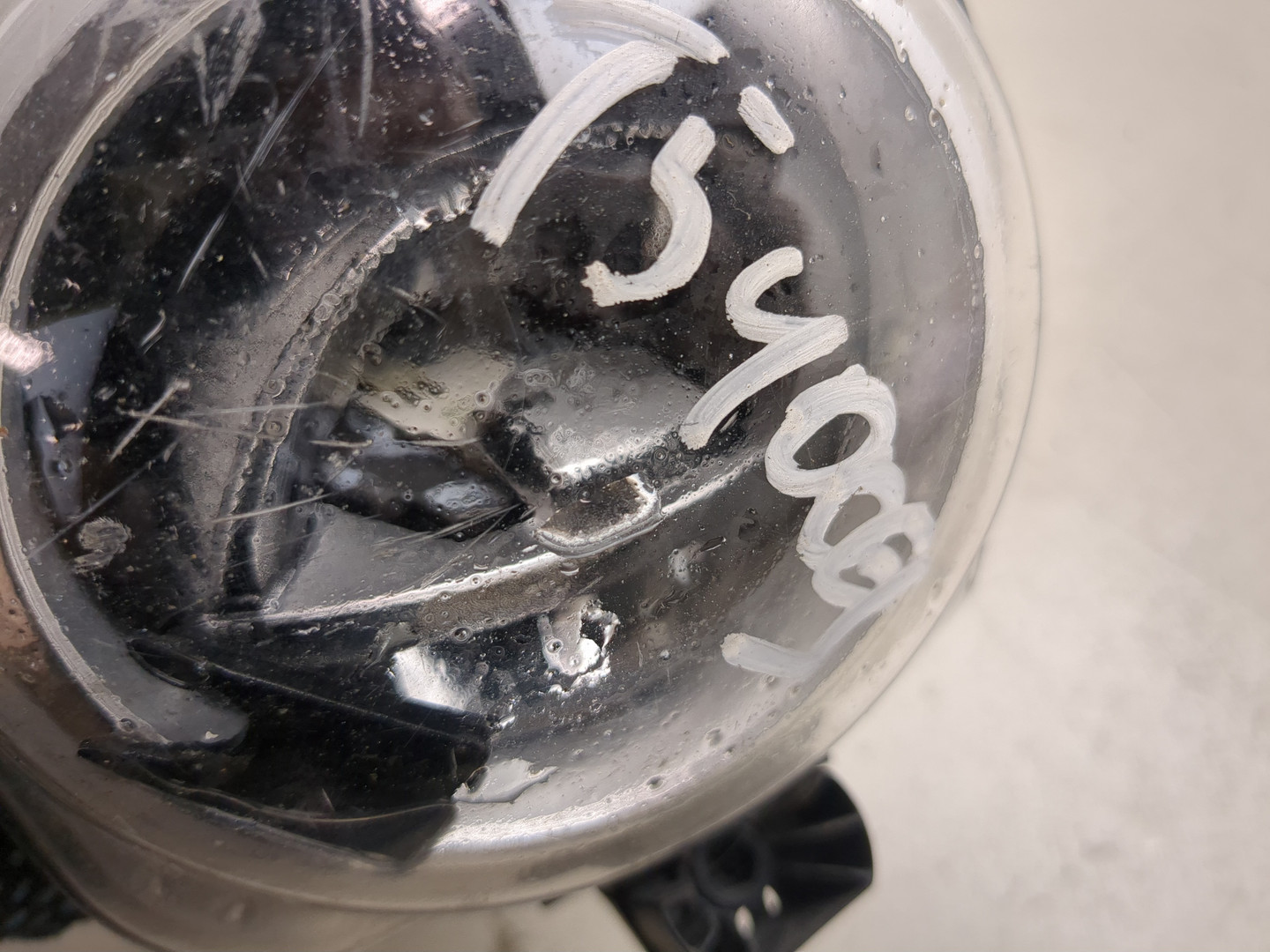 Фара противотуманная левая