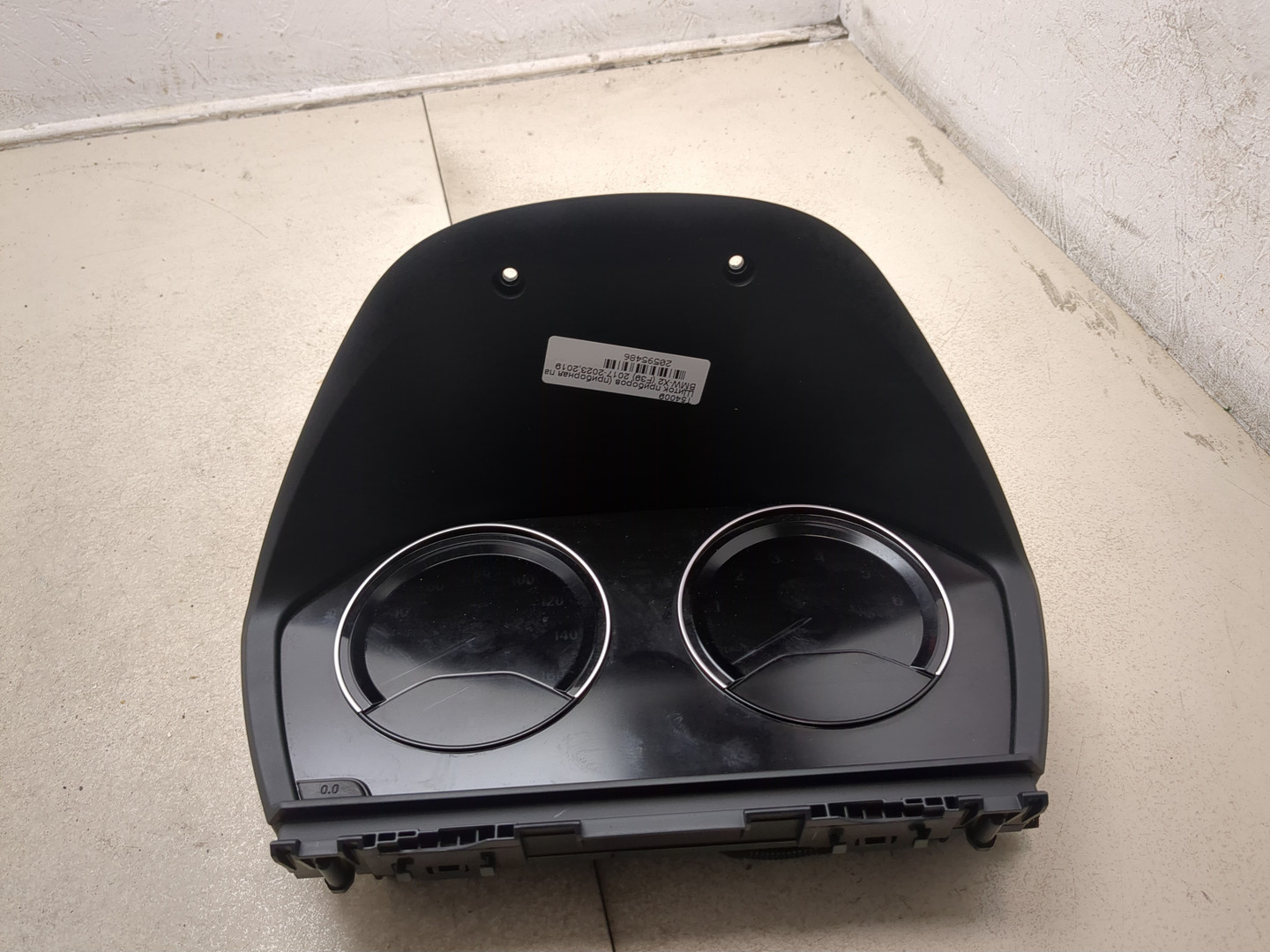 Панель приборов