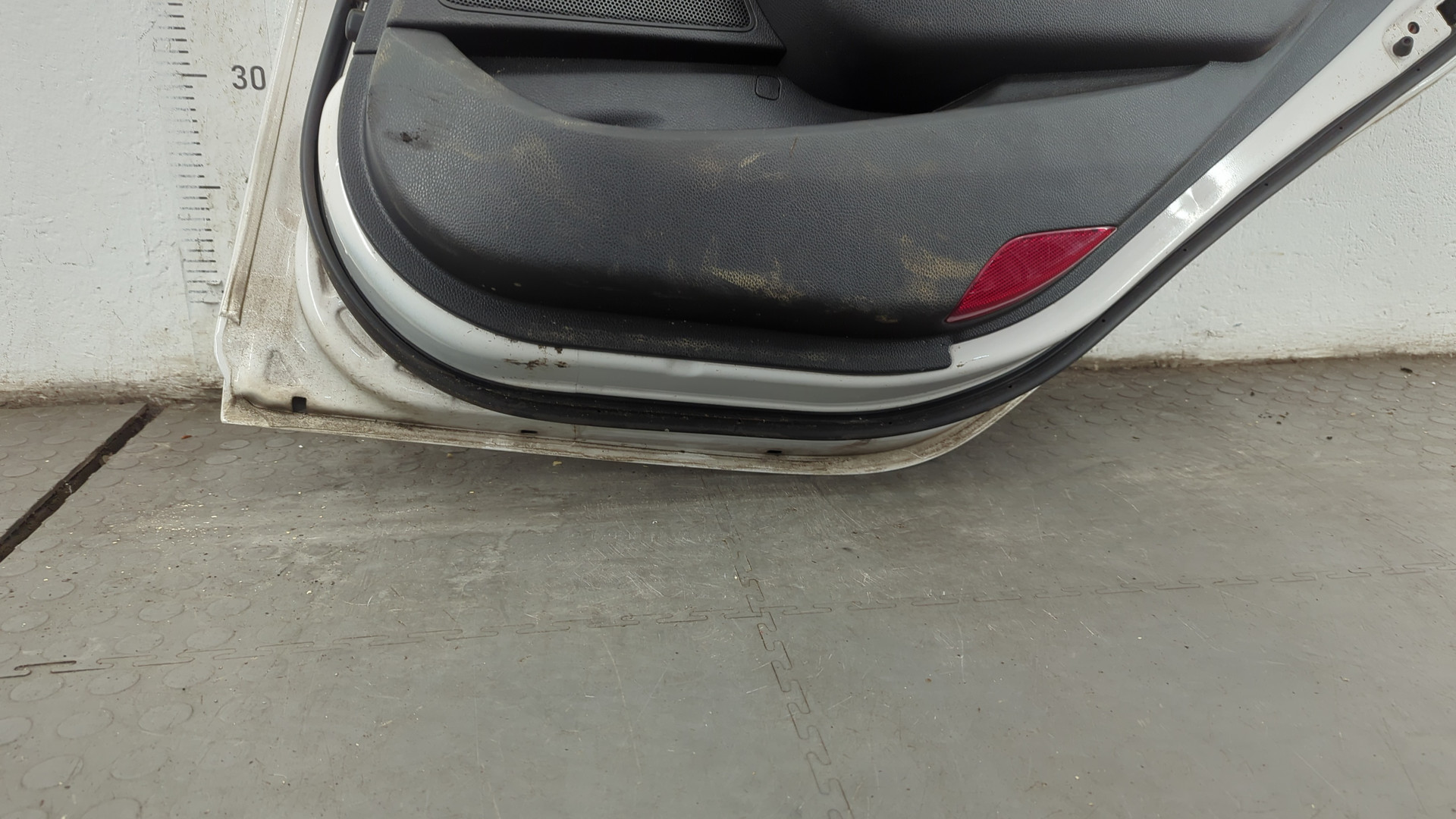 Дверь задняя правая