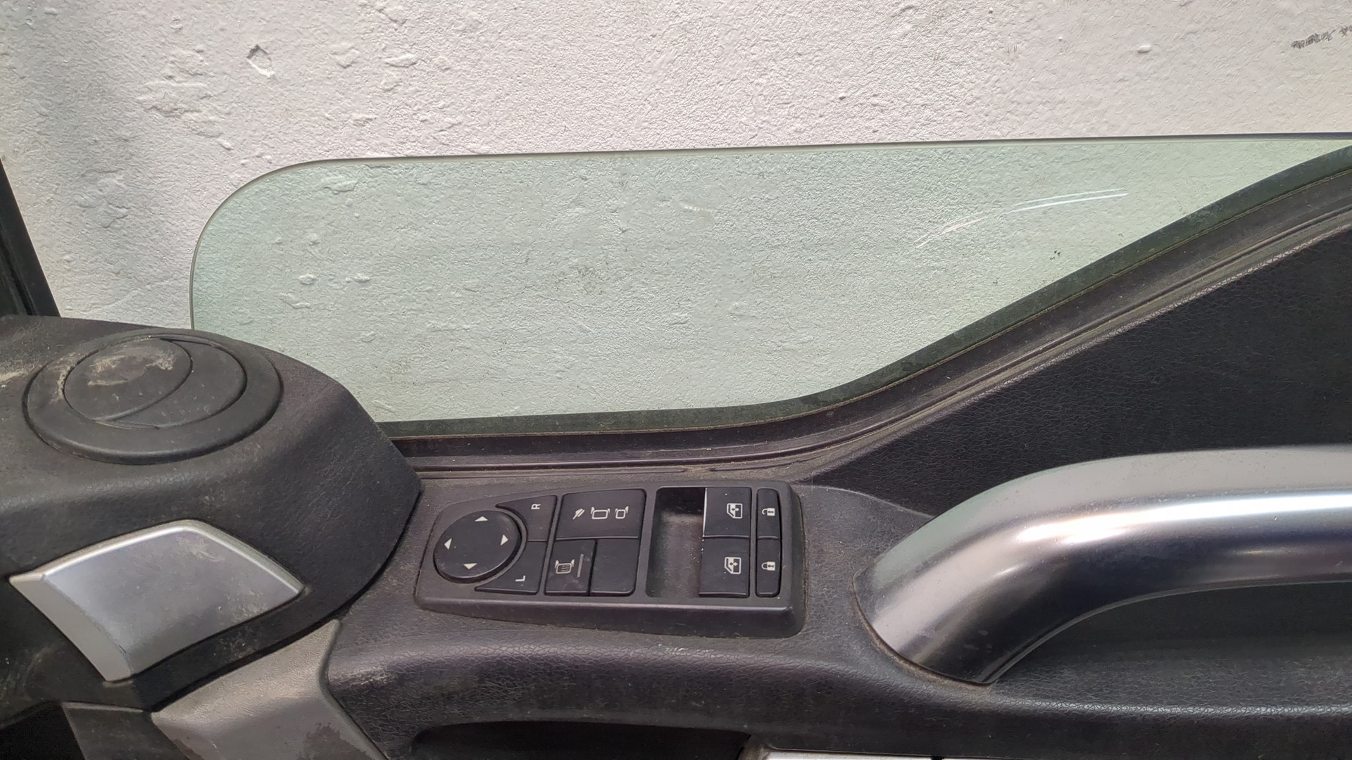 Дверь передняя правая