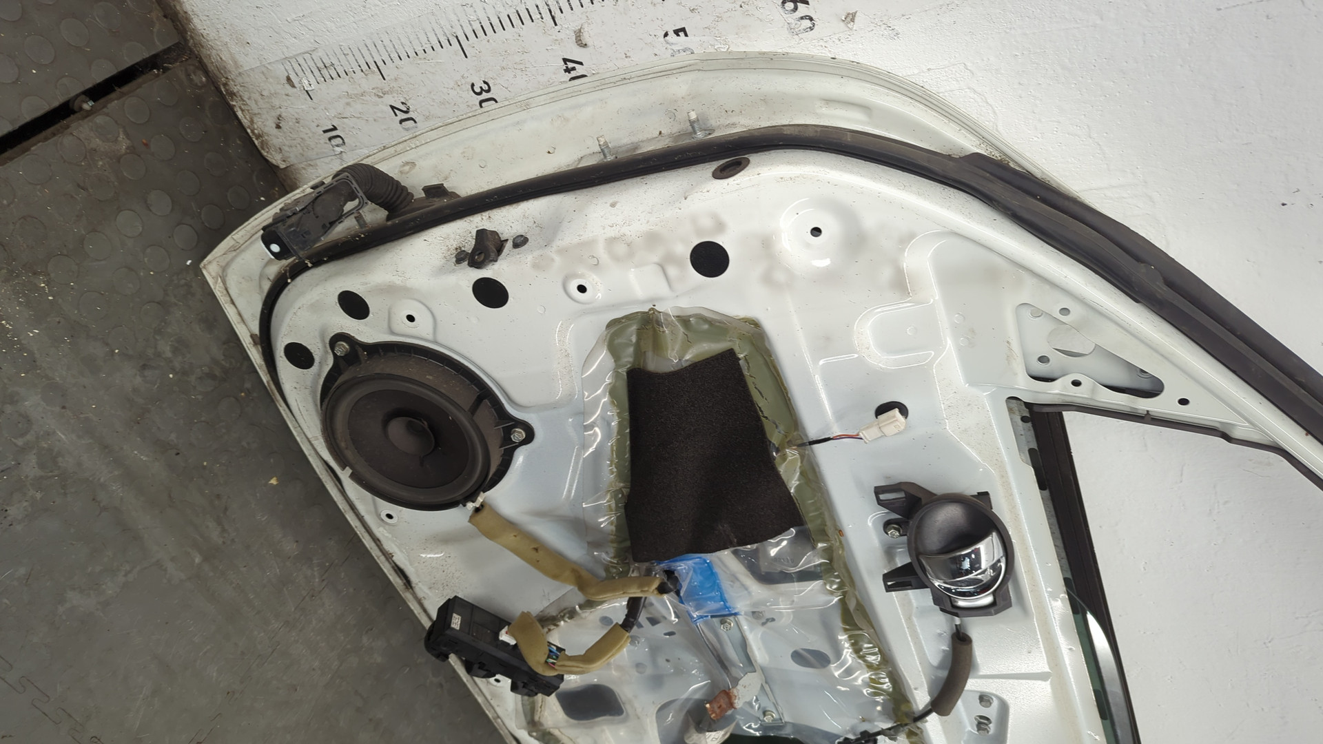 Дверь передняя правая