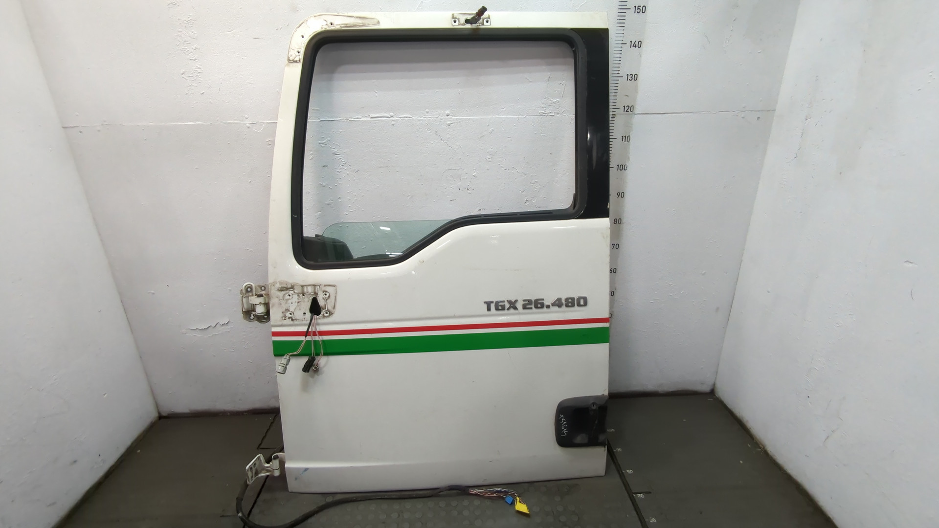 Дверь передняя левая