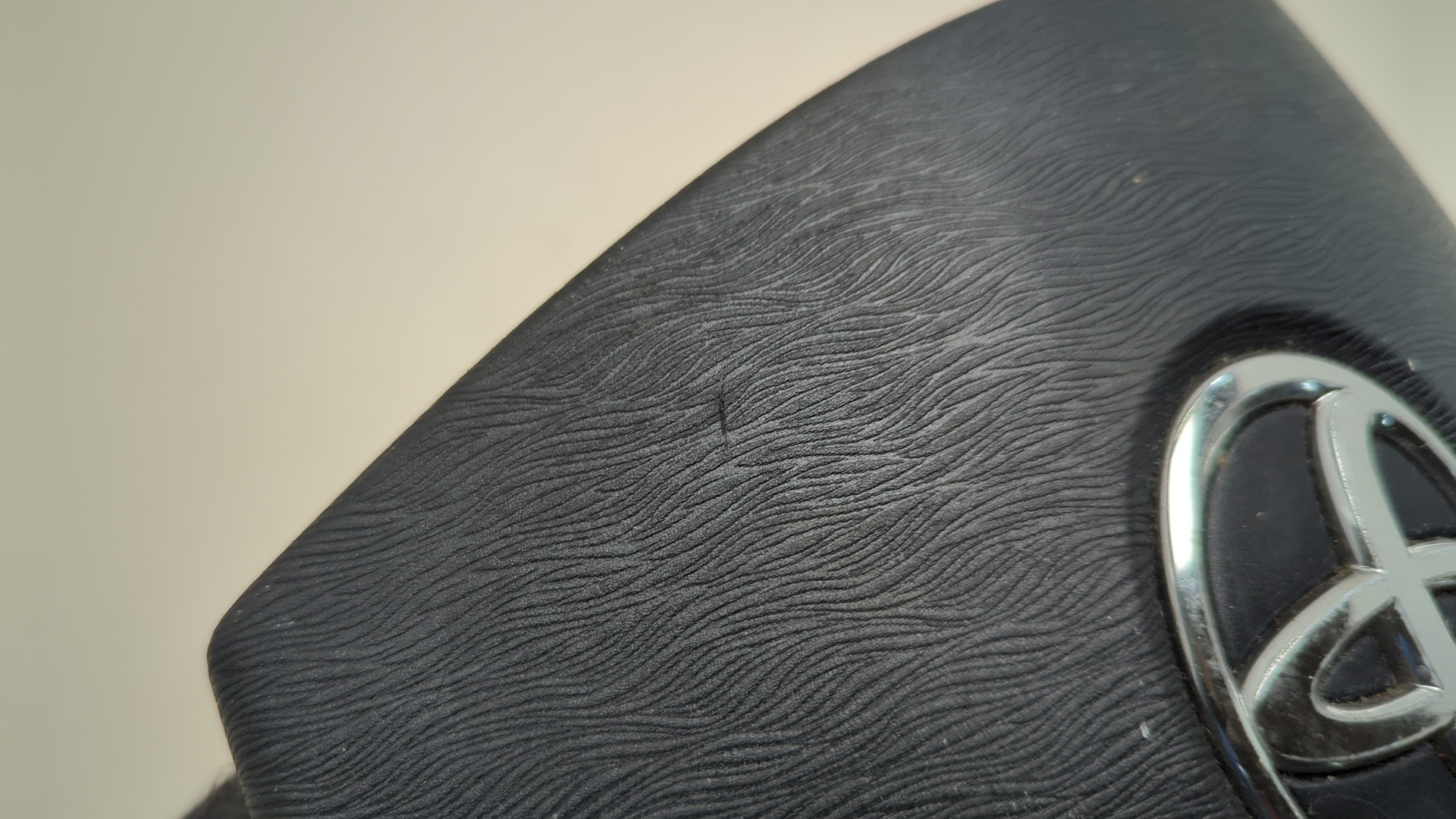 Подушка безопасности в рулевое колесо