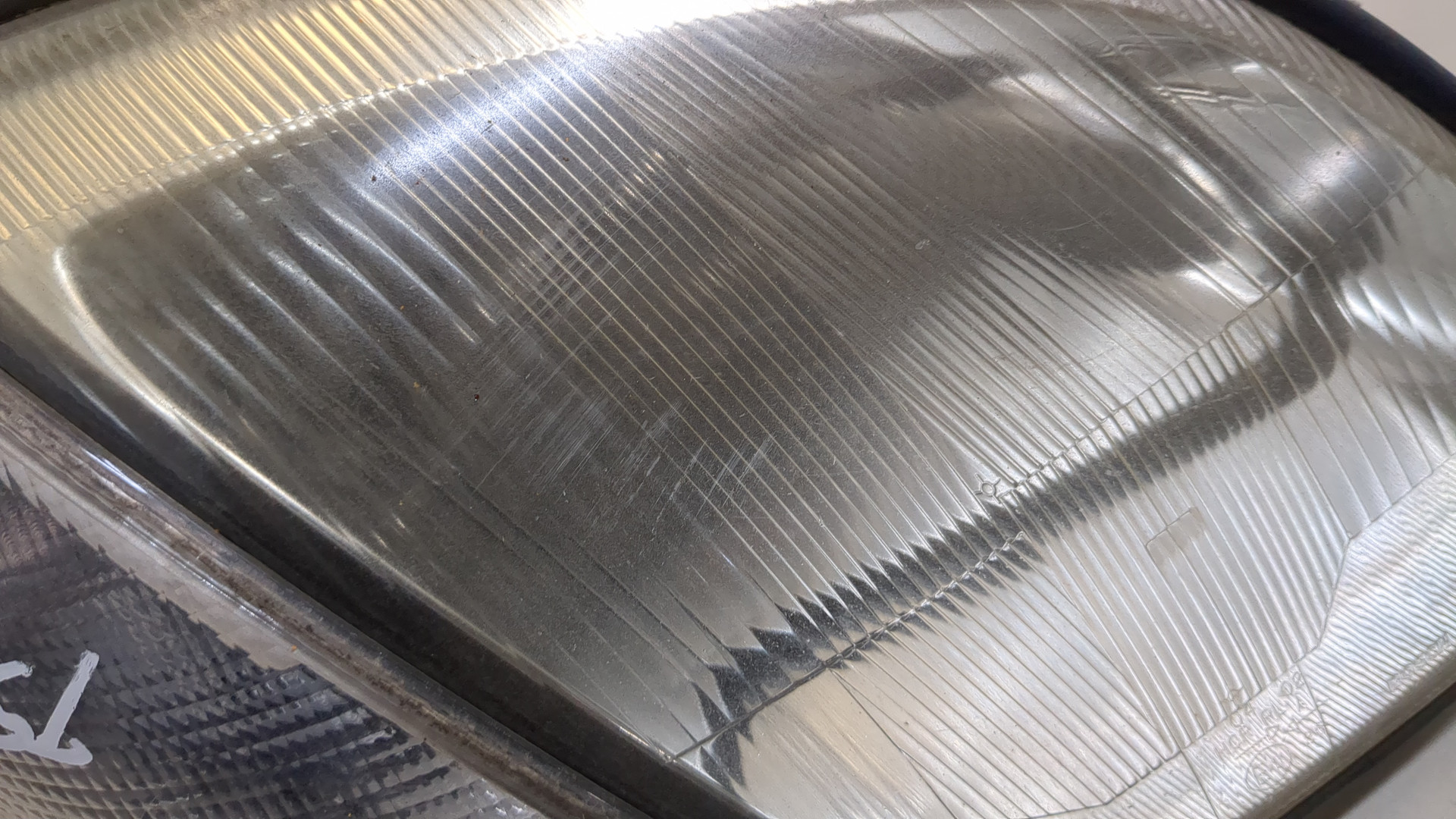 Фара правая