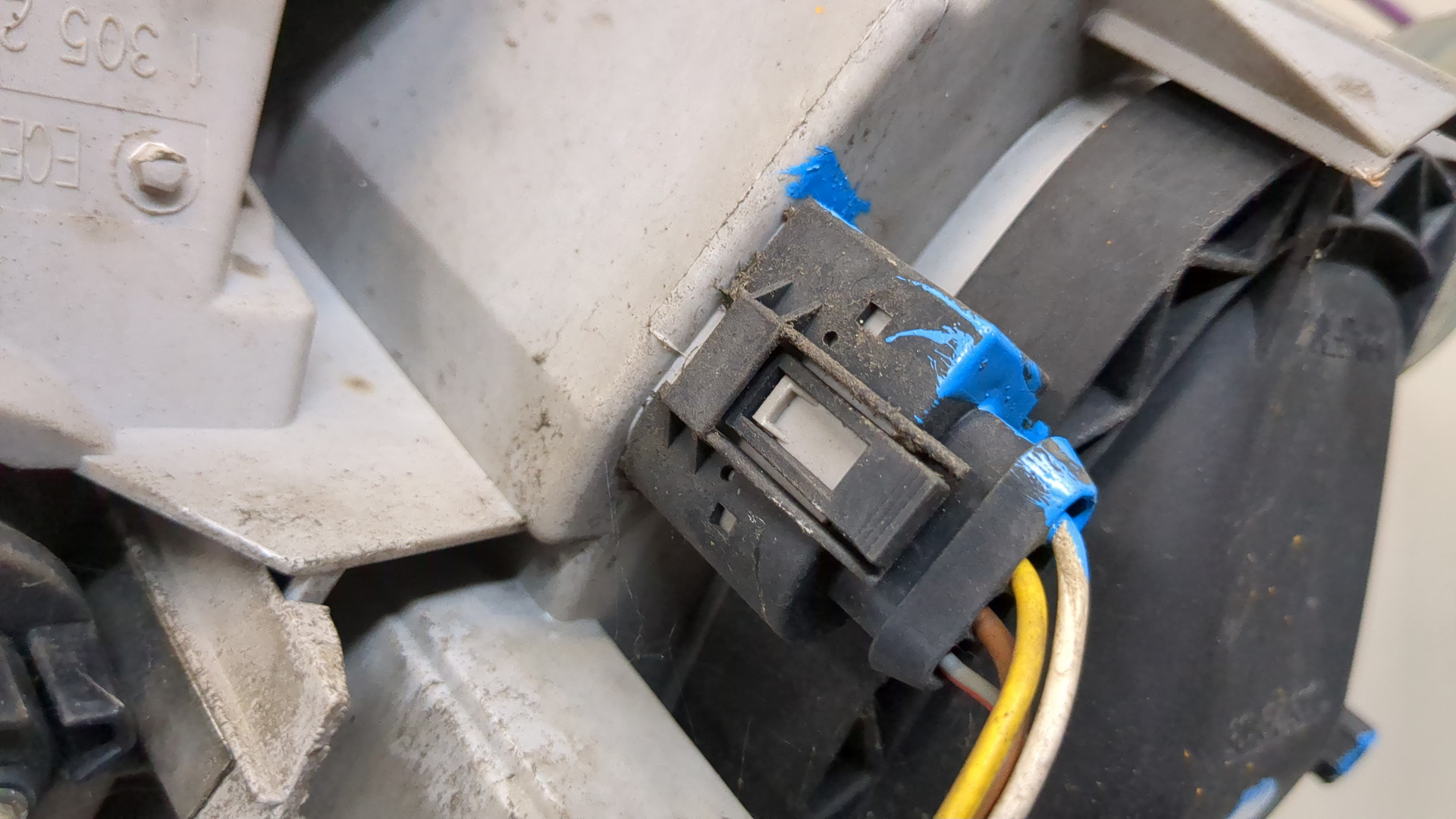 Фара правая