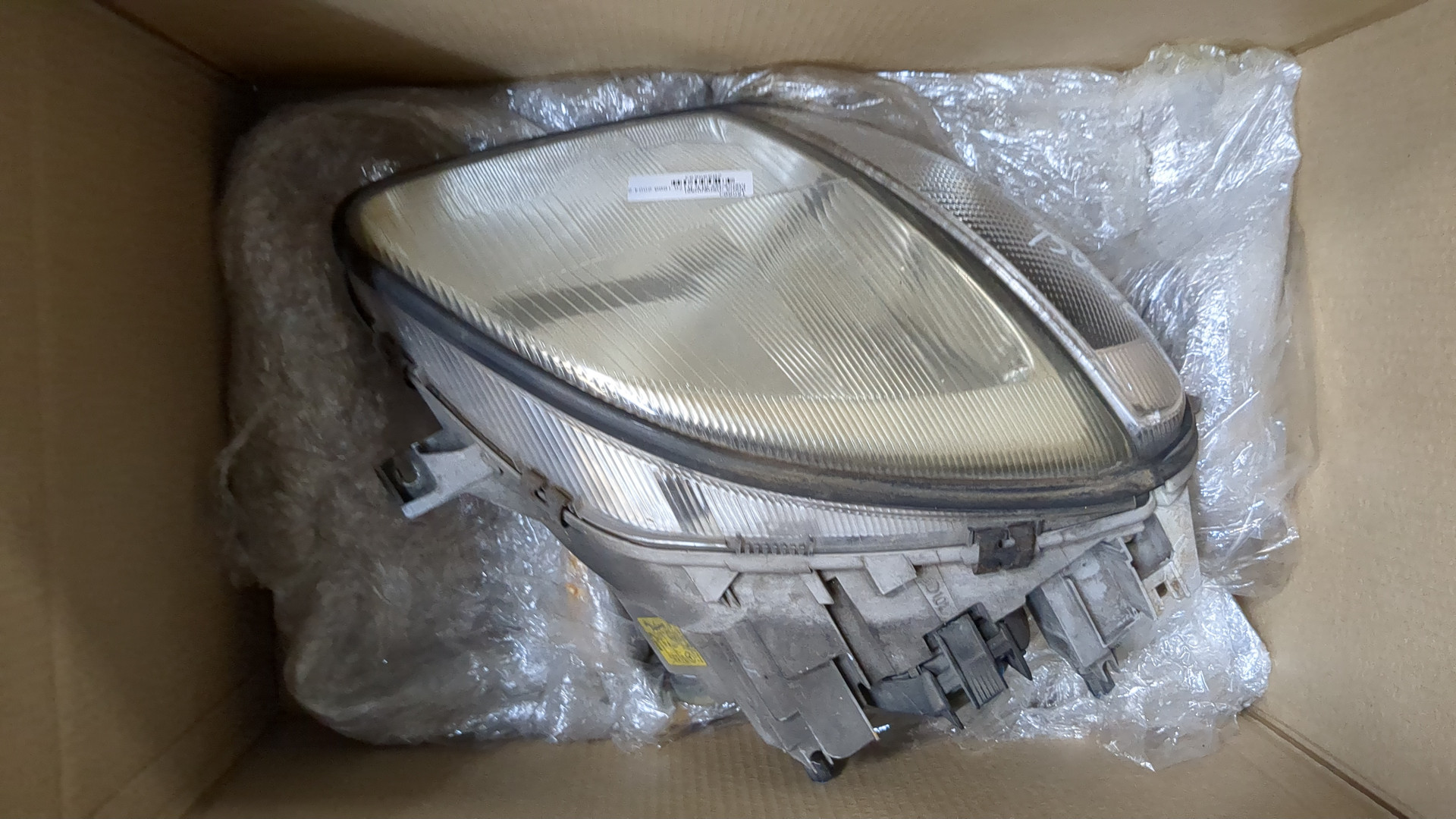 Фара правая