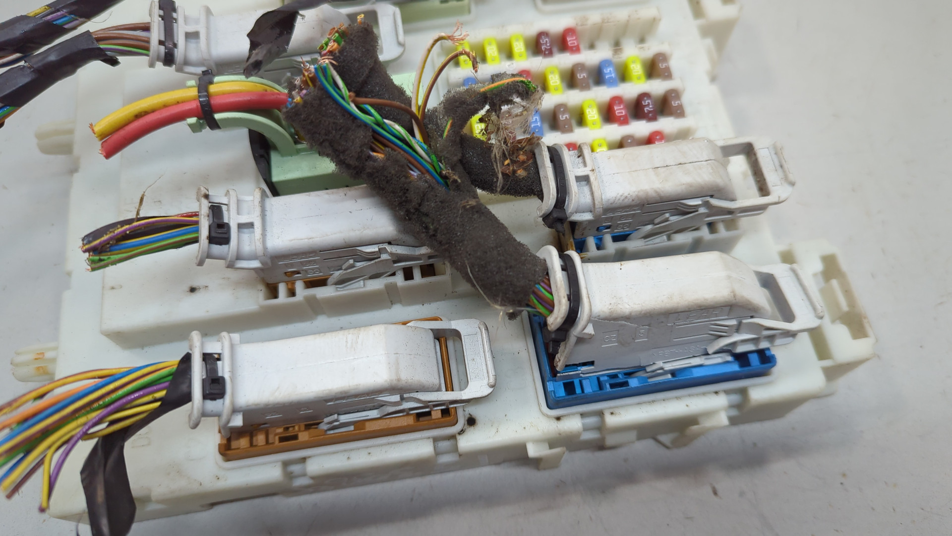 Блок предохранителей