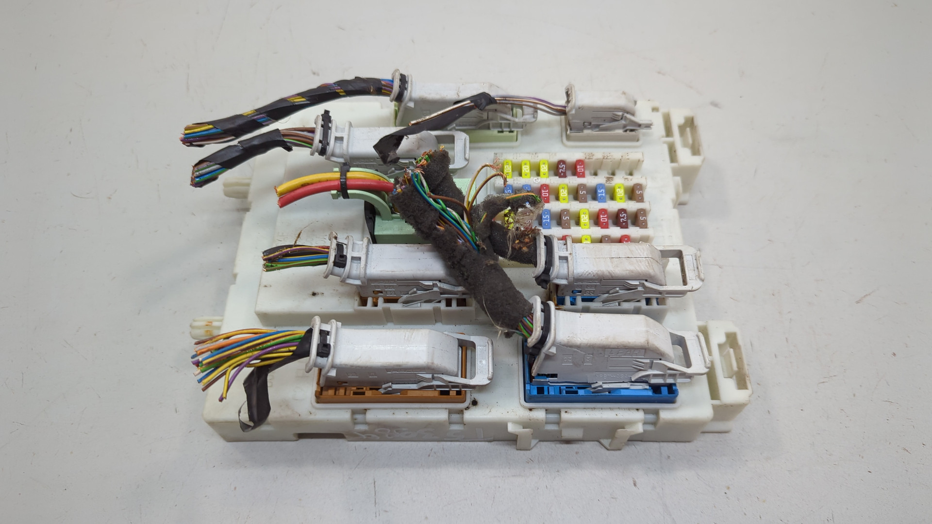 Блок предохранителей