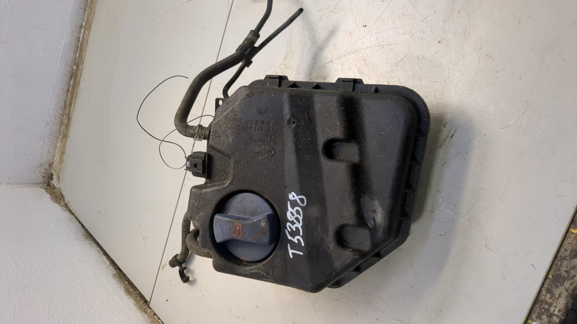 Бачок расширительный