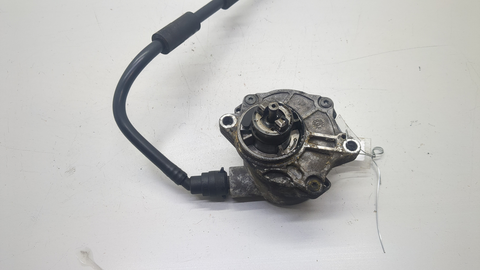 Насос вакуумный