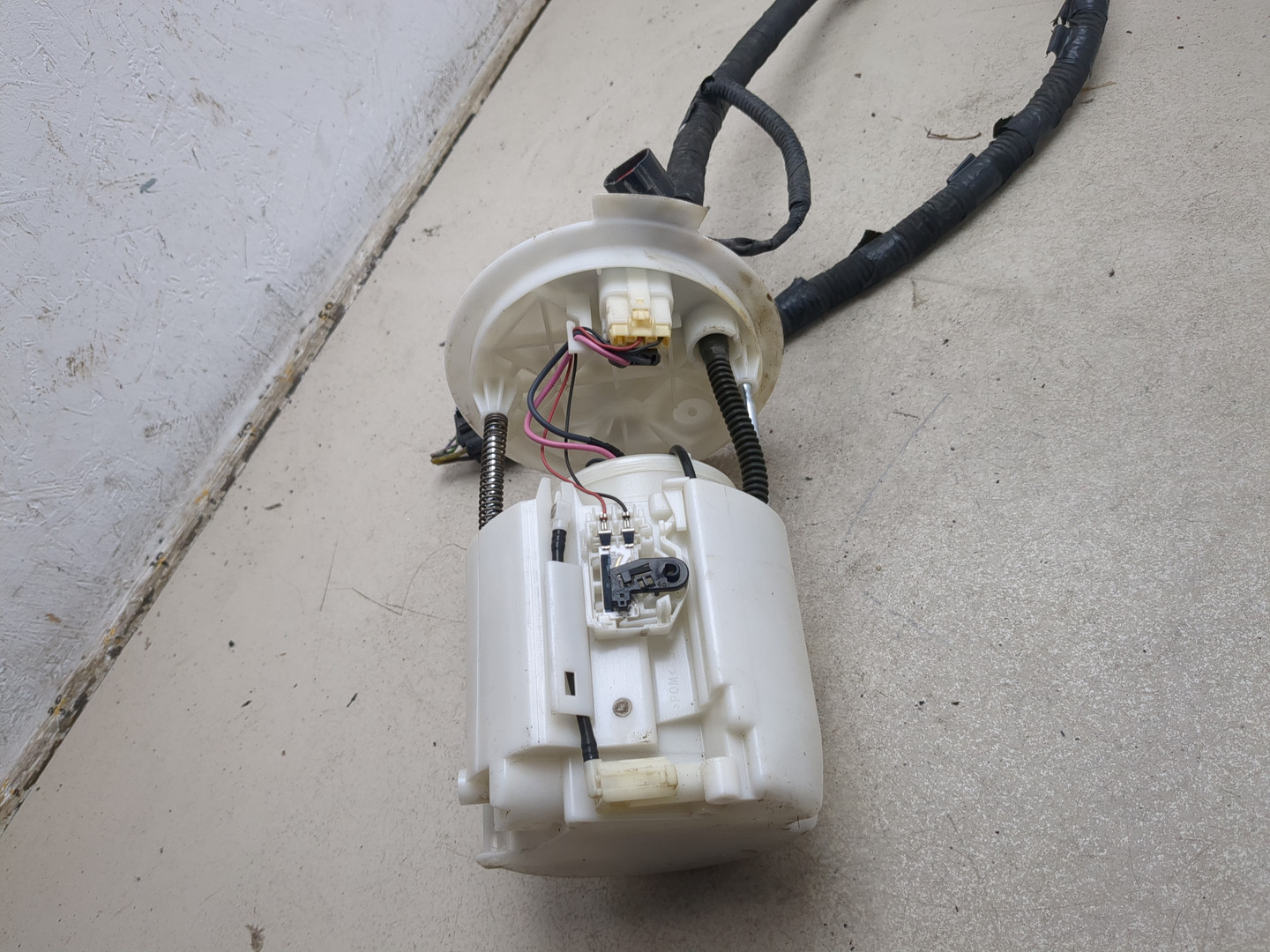 Насос топливный электрический