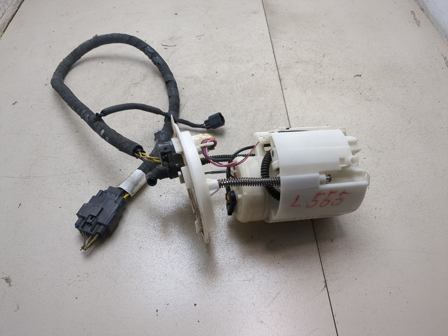 Насос топливный электрический