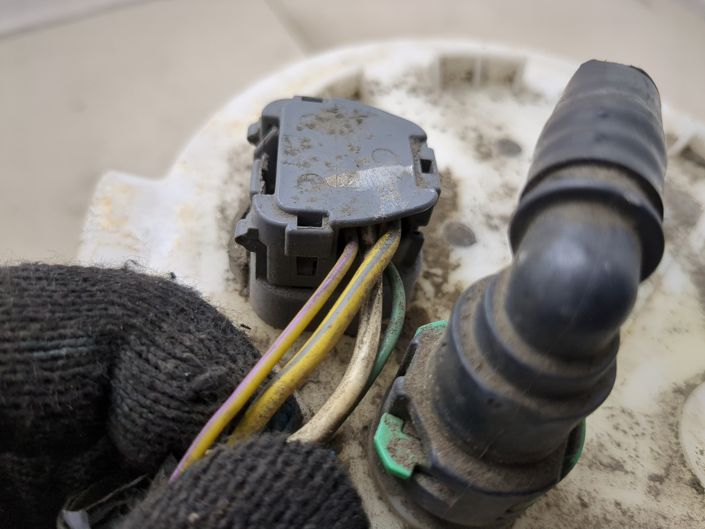 Насос топливный электрический