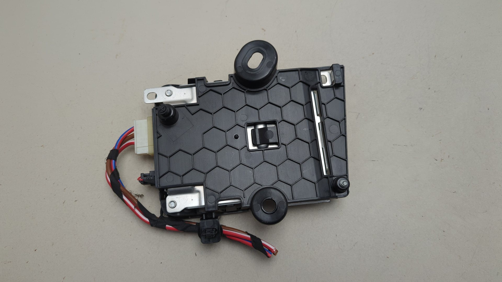 Преобразователь напряжения (адаптер)