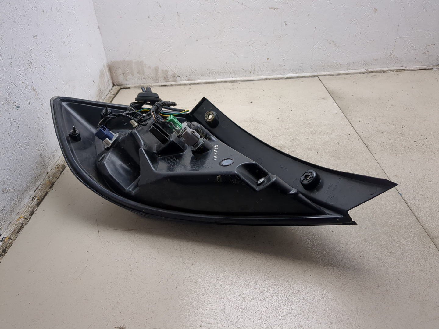 Фонарь задний правый