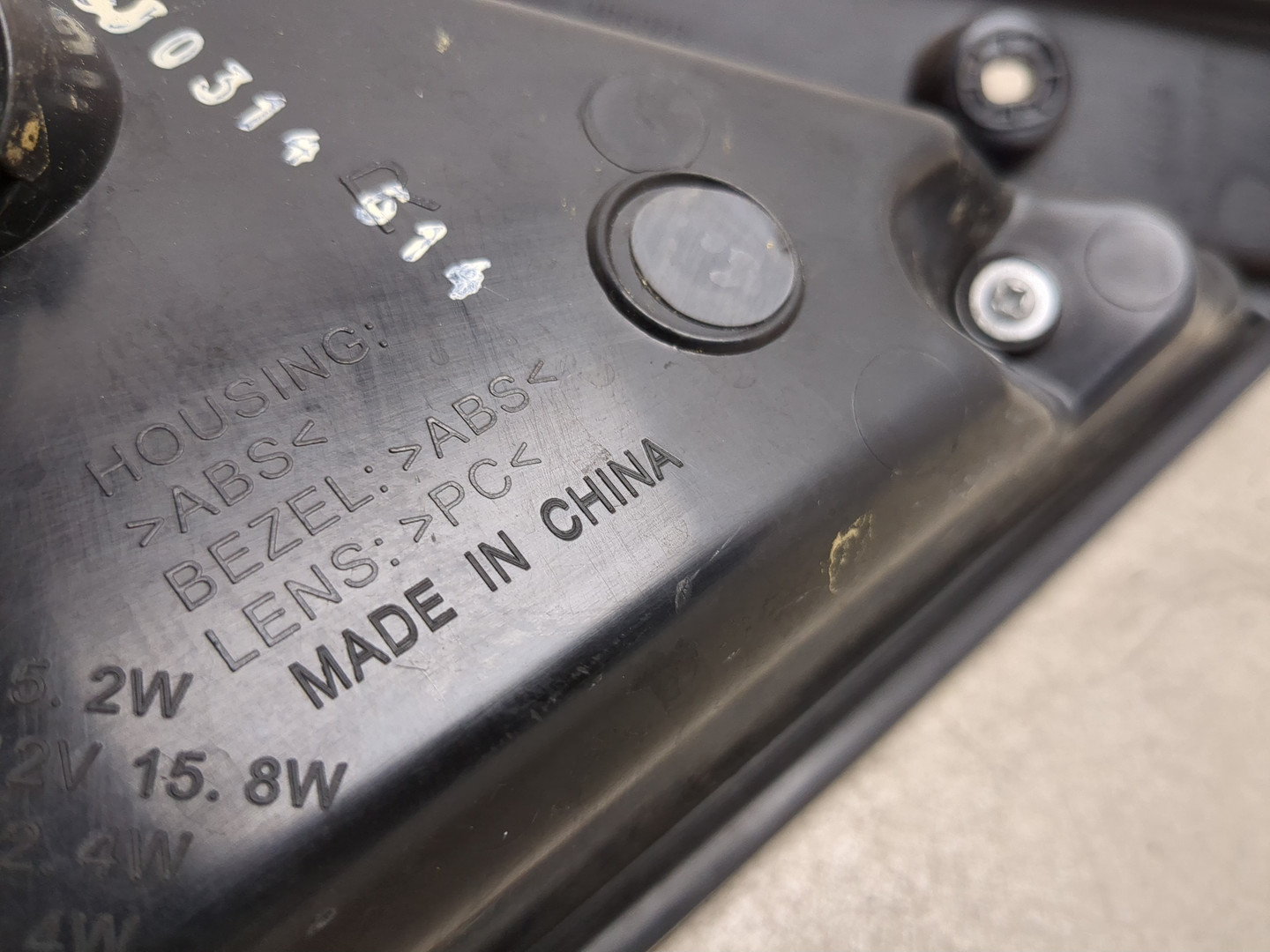 Фонарь задний правый