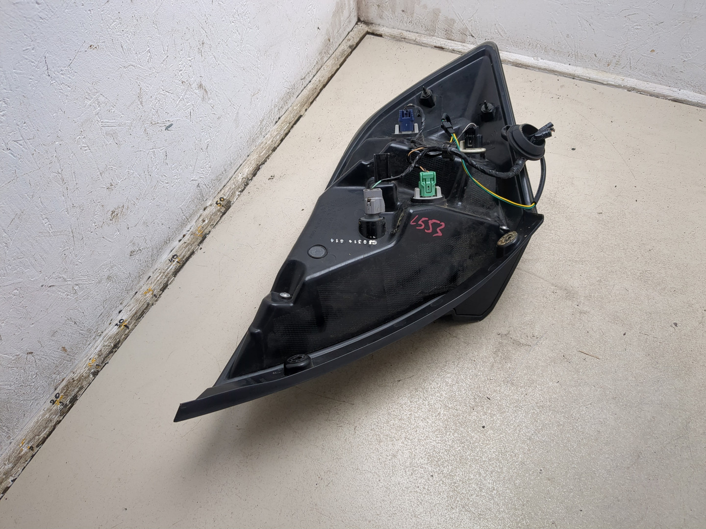 Фонарь задний правый