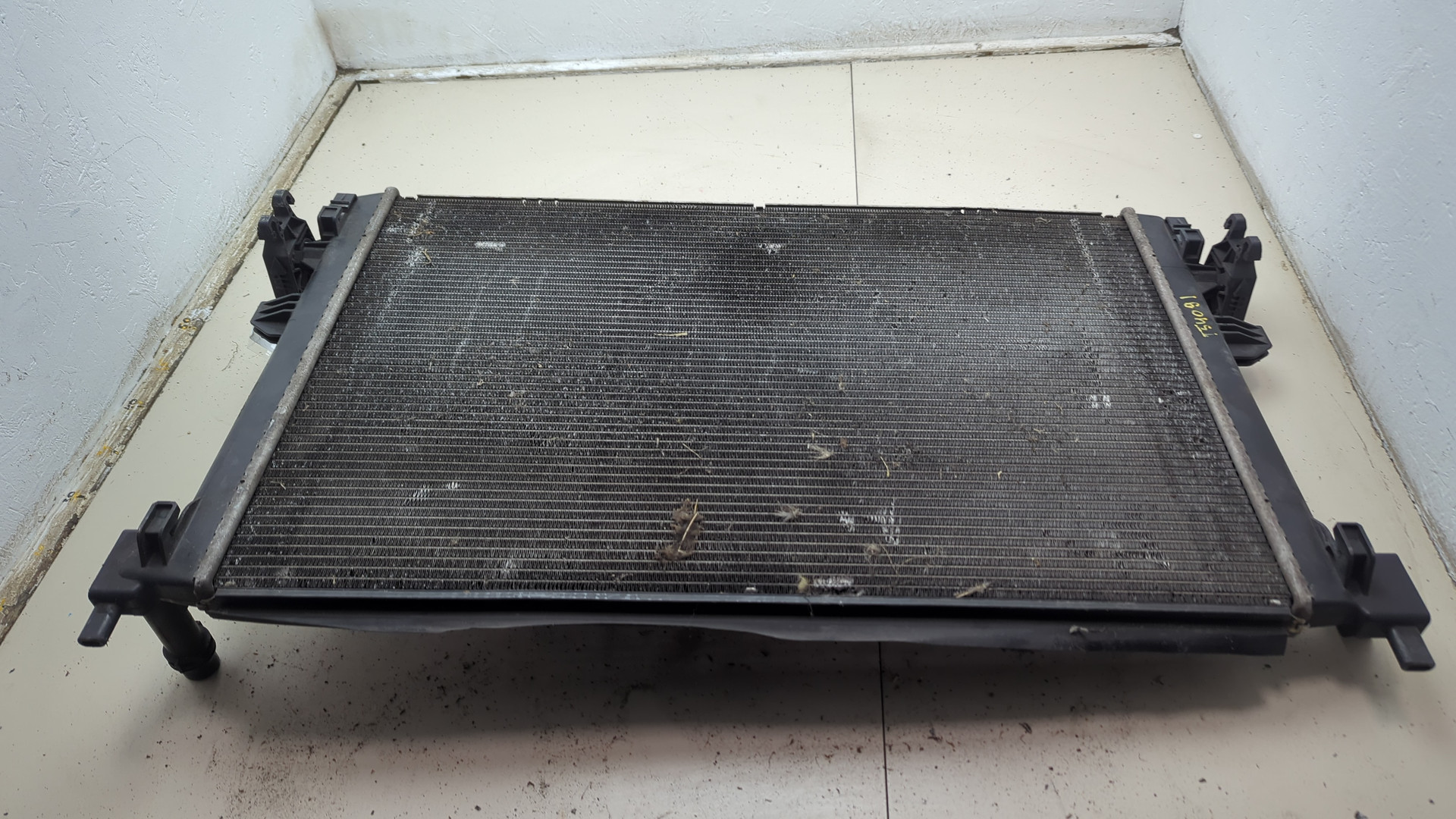 Радиатор охлаждения двигателя основной