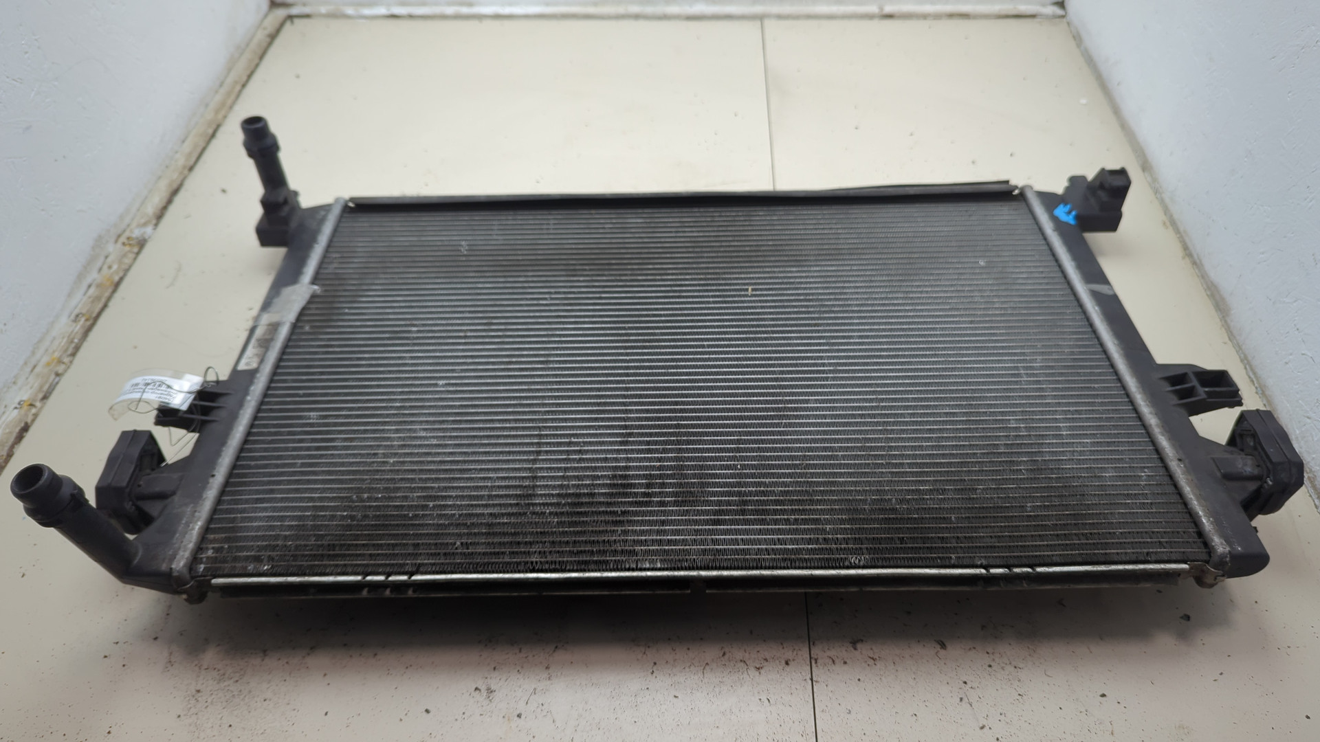 Радиатор охлаждения двигателя основной
