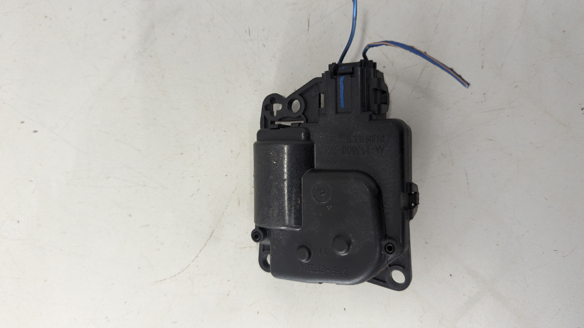 Моторчик заслонки печки