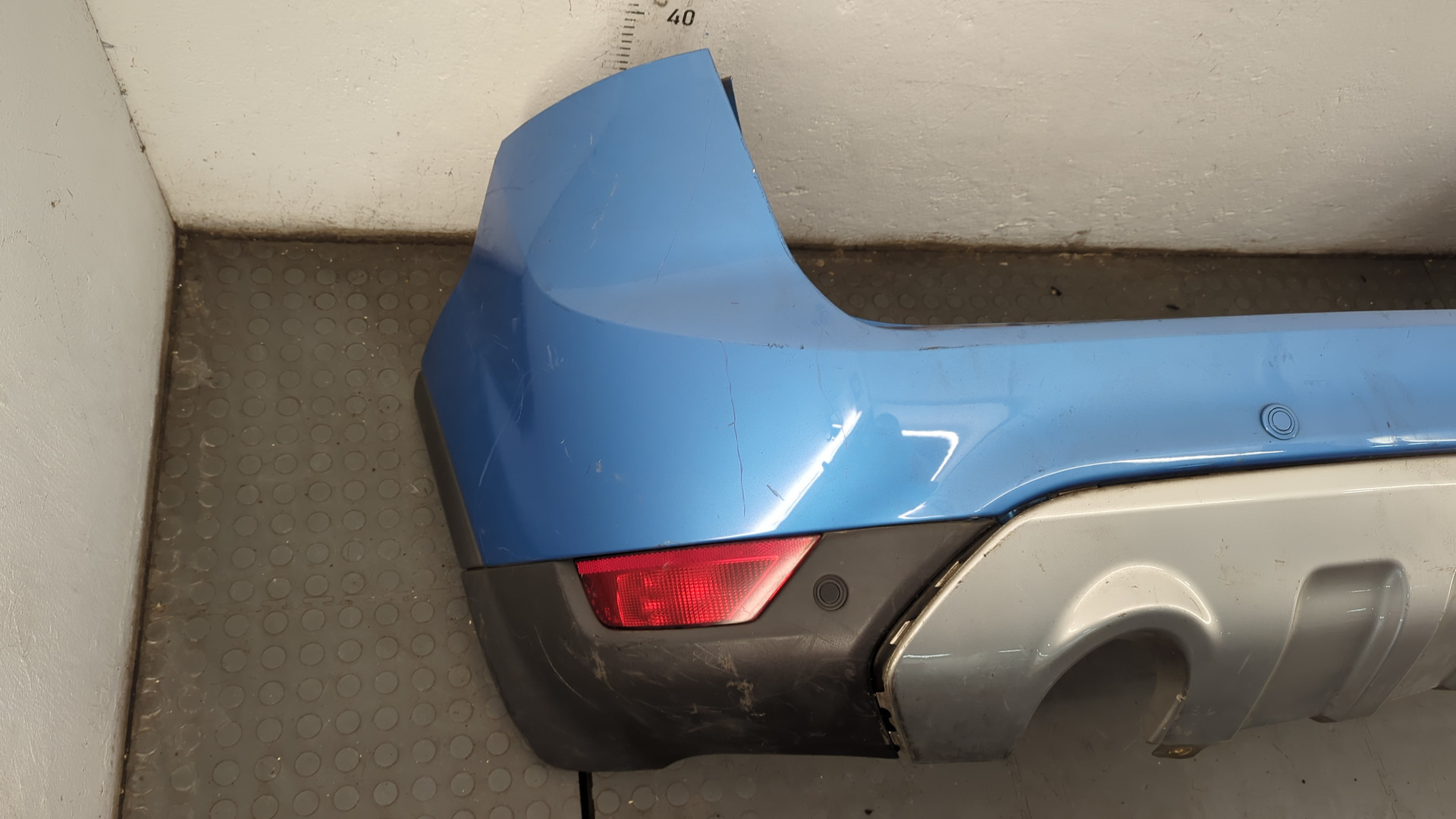 Бампер задний