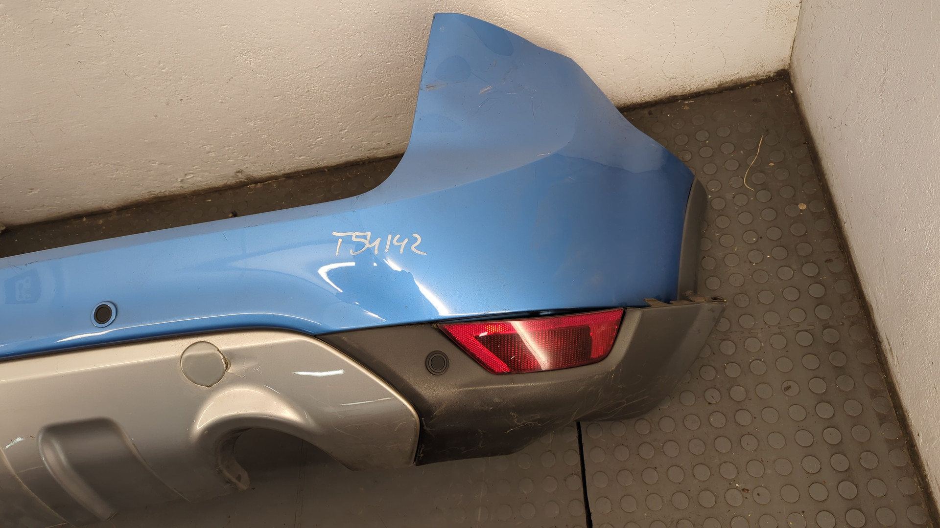 Бампер задний