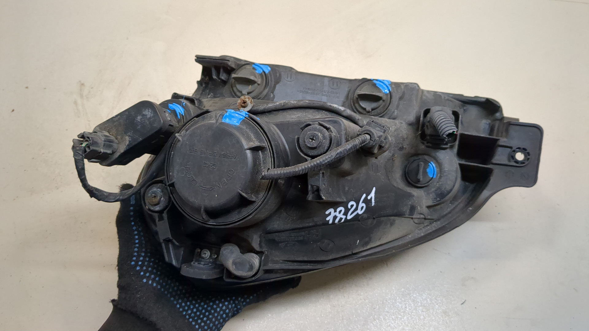 Фара правая