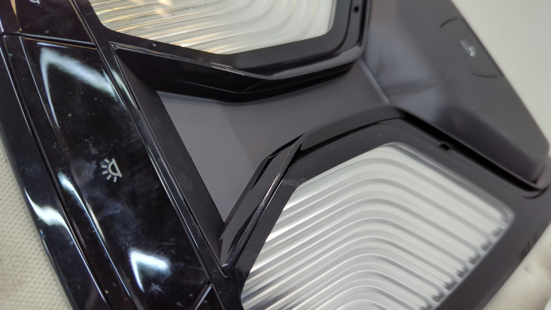 Плафон салонный