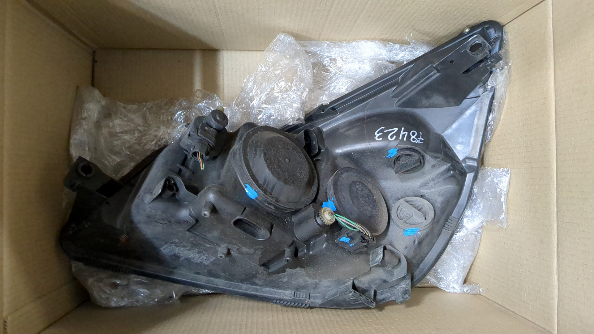 Фара правая