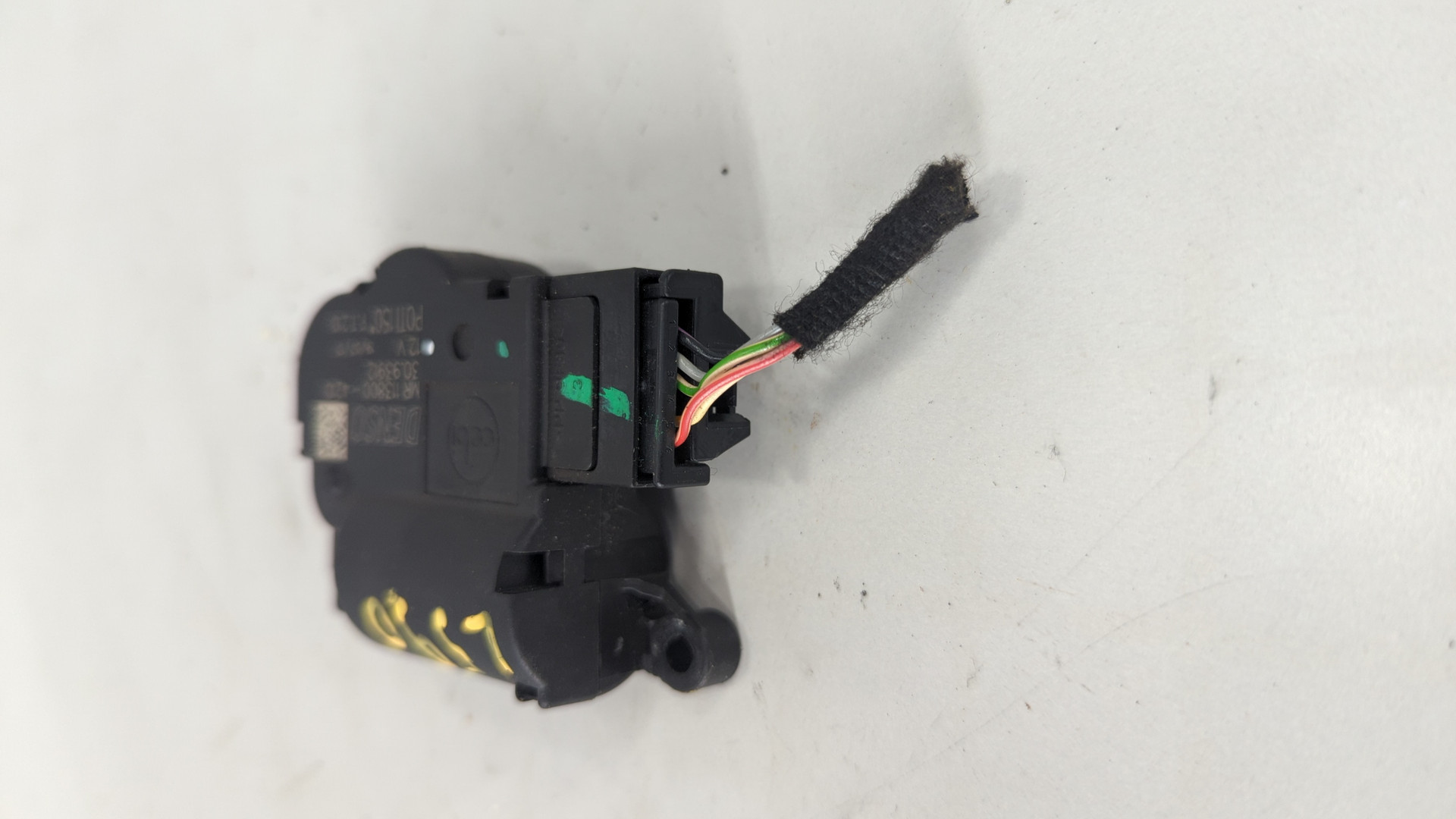 Моторчик заслонки печки