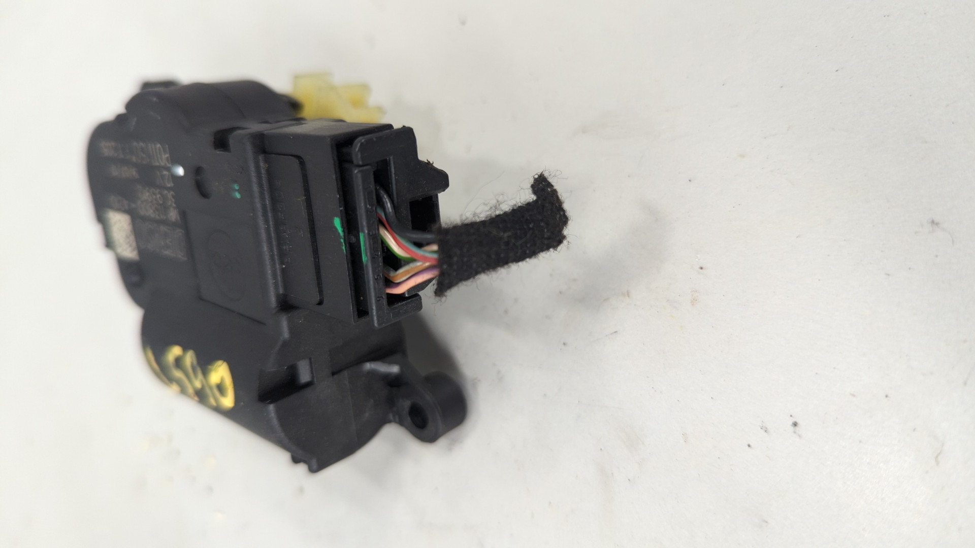 Моторчик заслонки печки