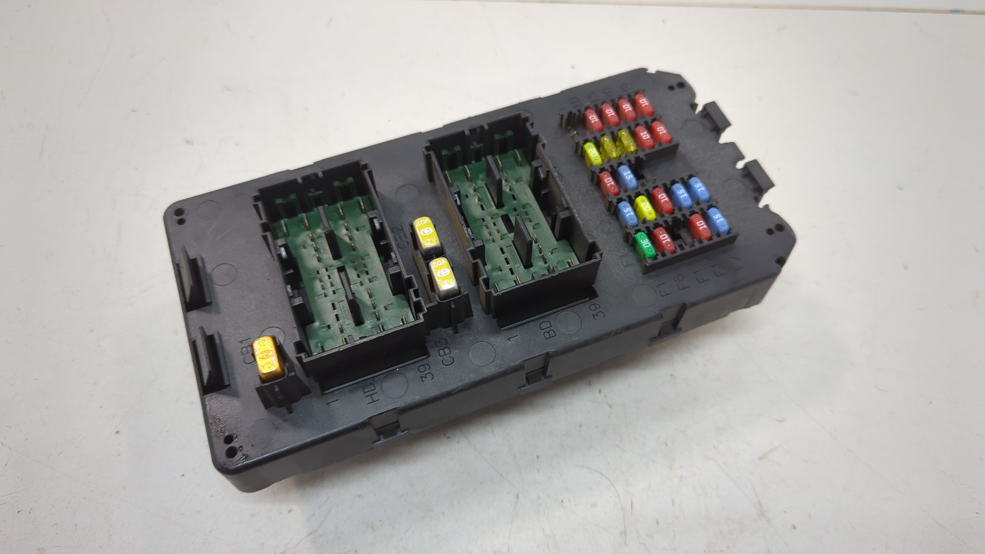 Блок предохранителей