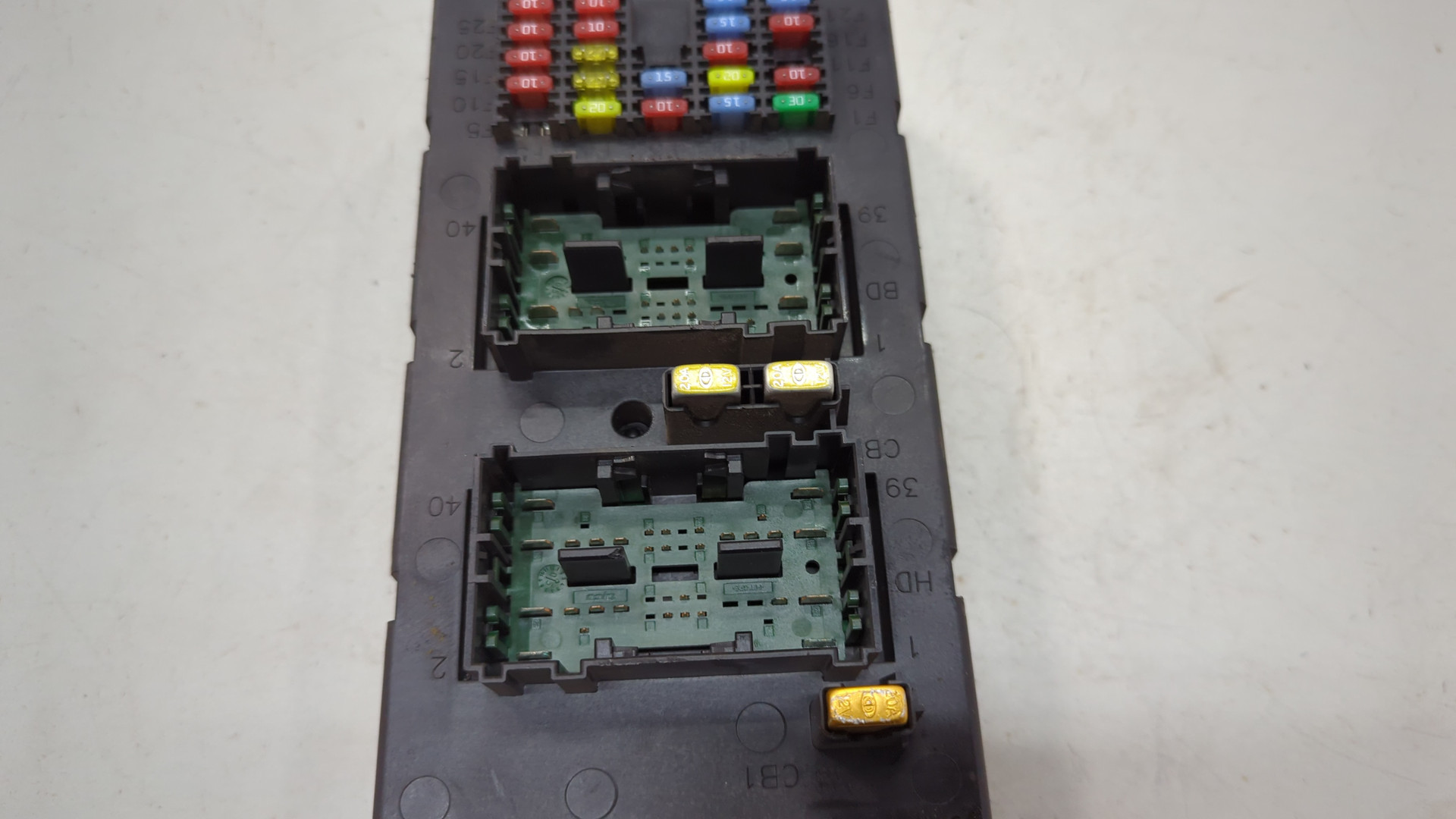 Блок предохранителей