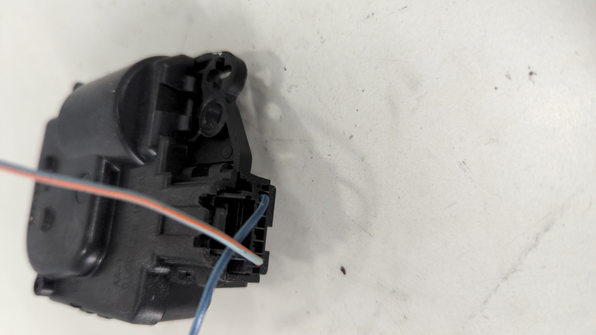 Моторчик заслонки печки