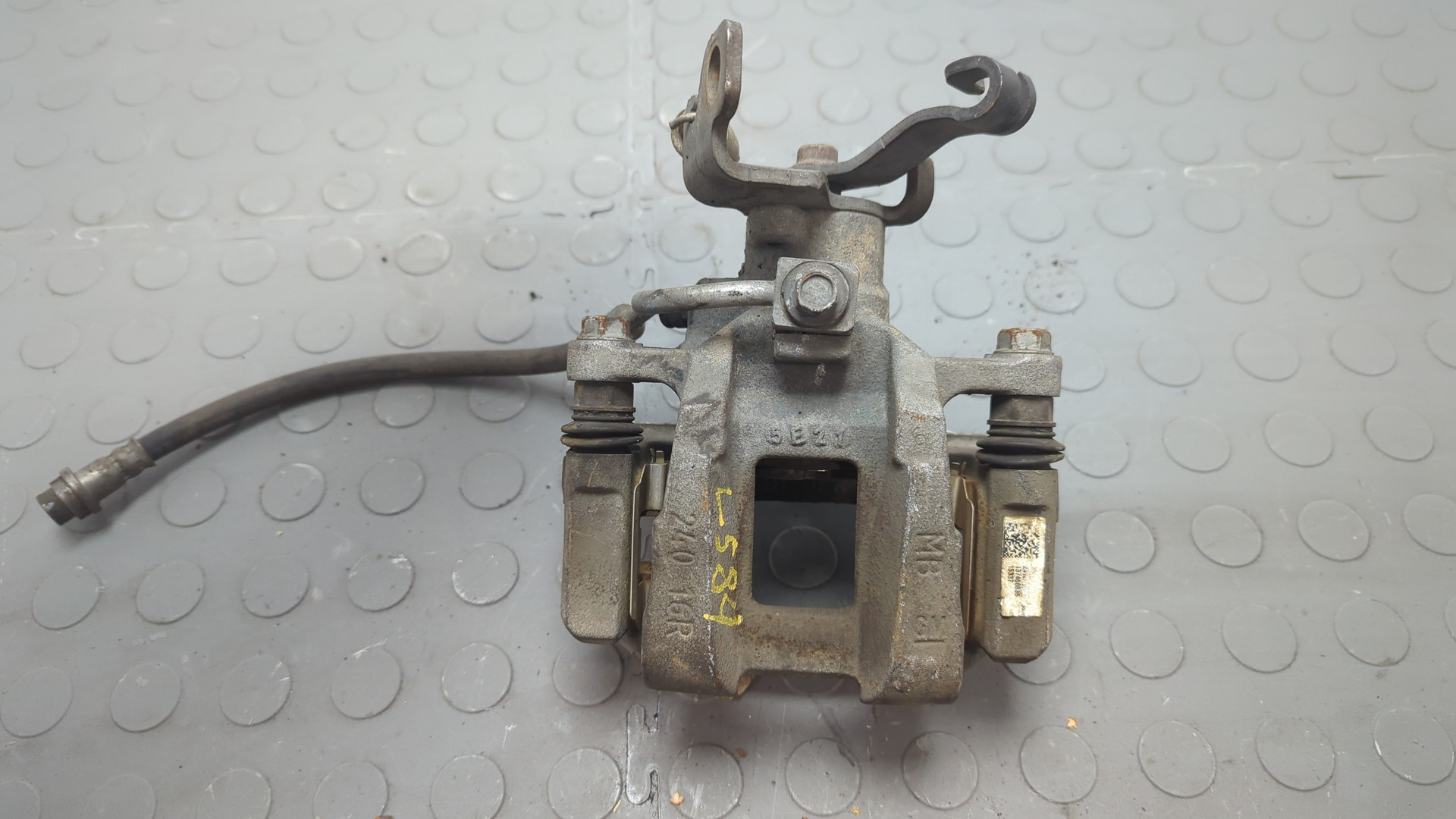 Суппорт задний правый