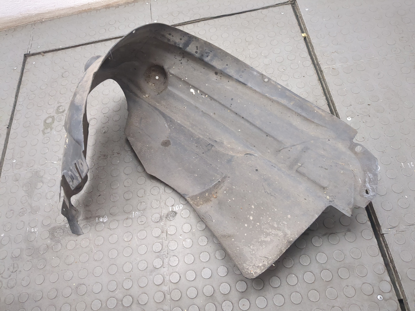 Локер передний правый