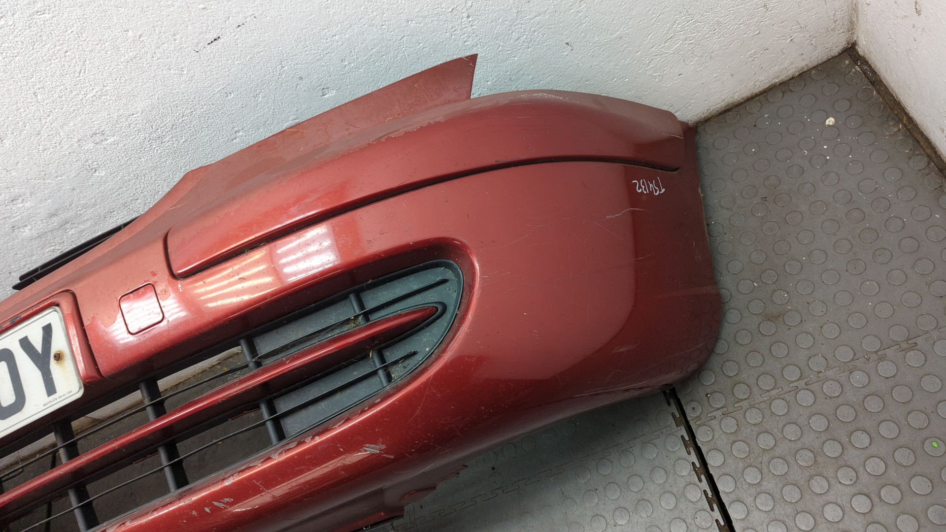 Бампер передний