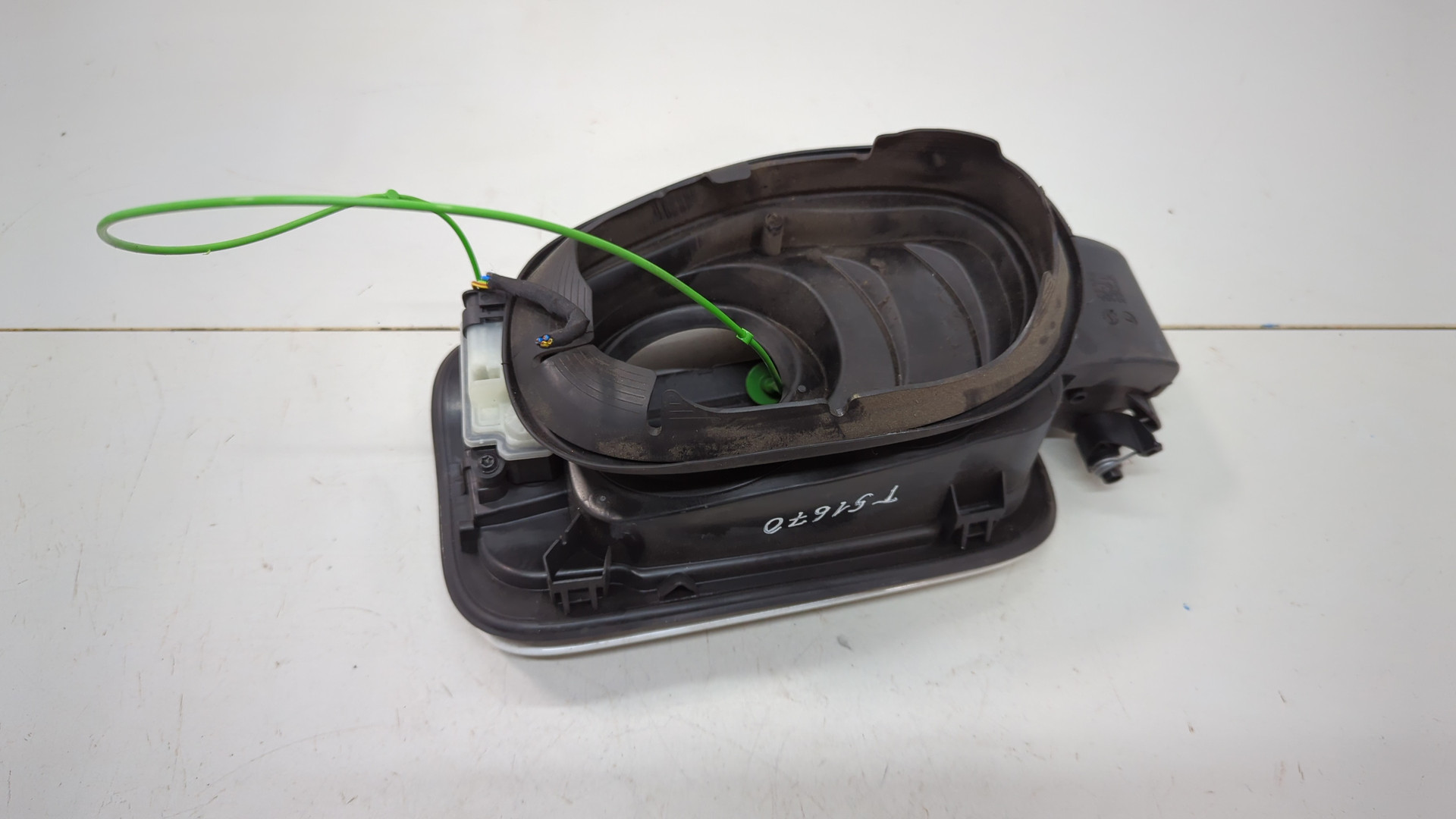 Лючок бензобака