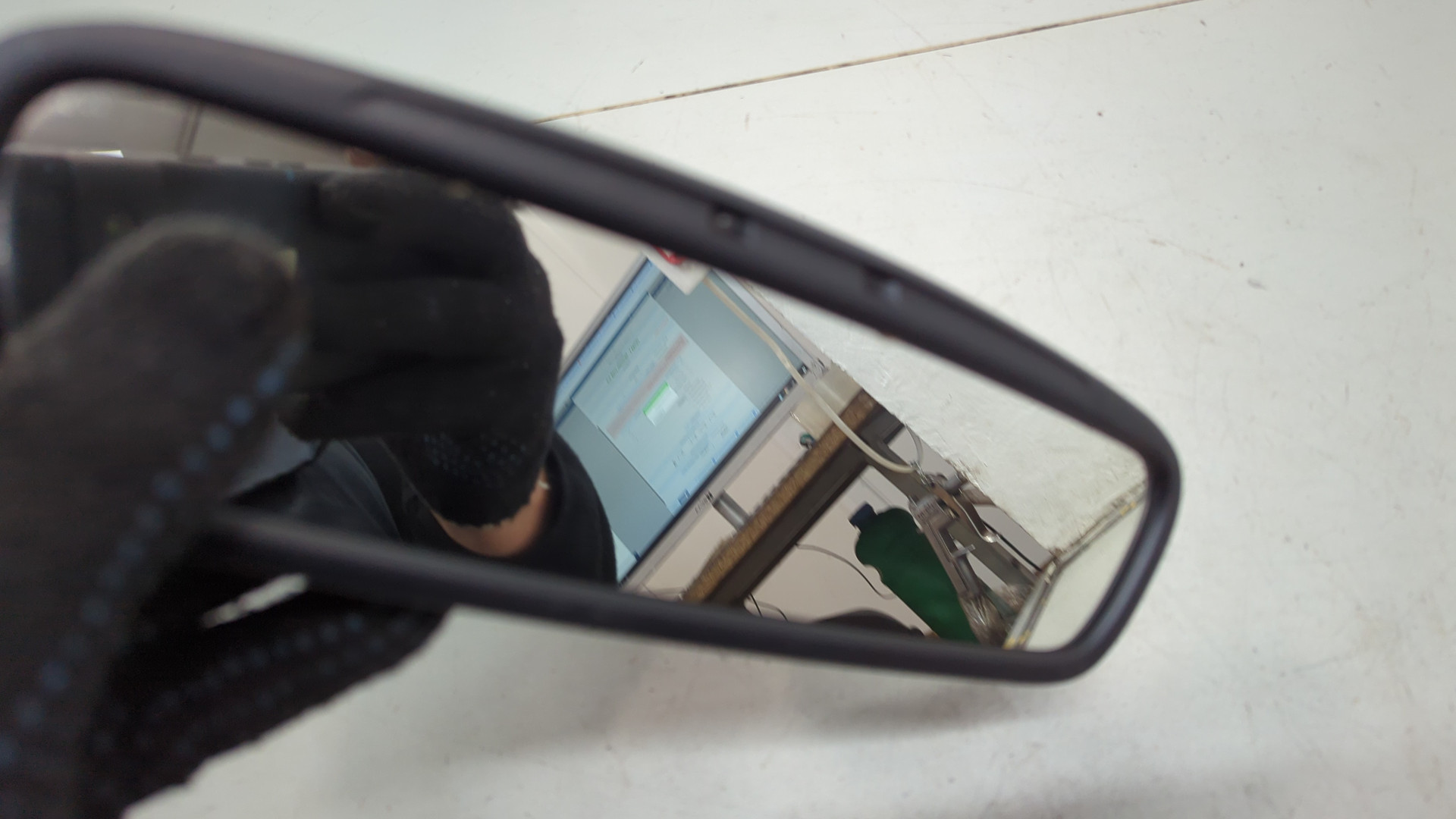 Зеркало заднего вида