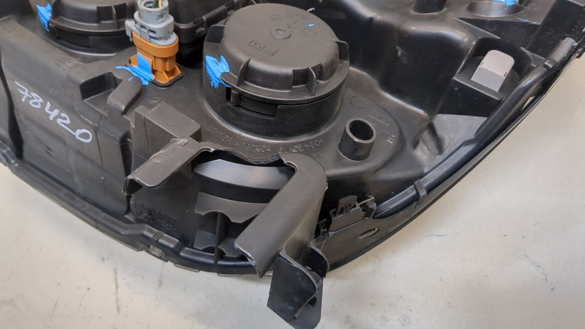 Фара правая