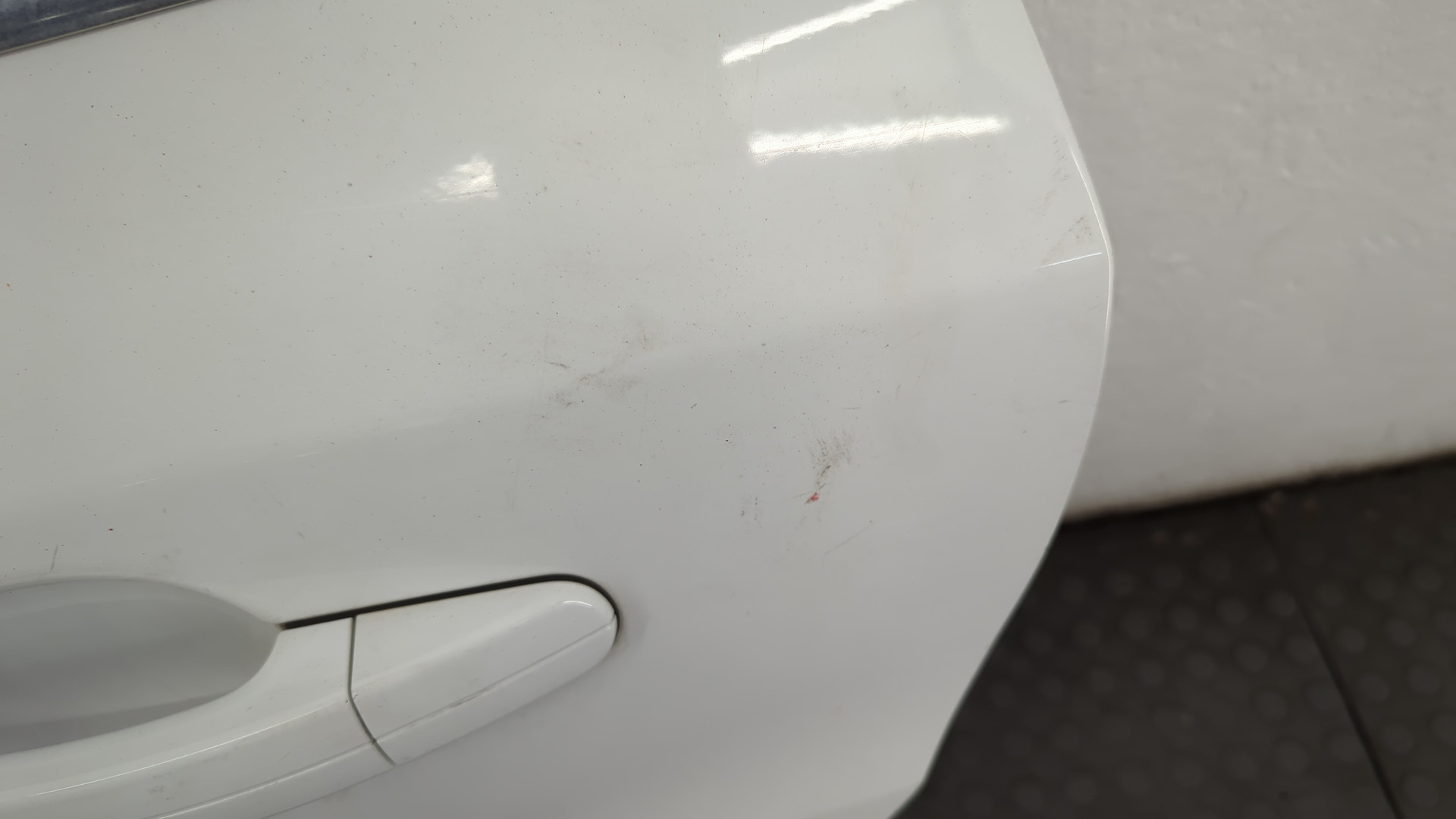 Дверь задняя левая