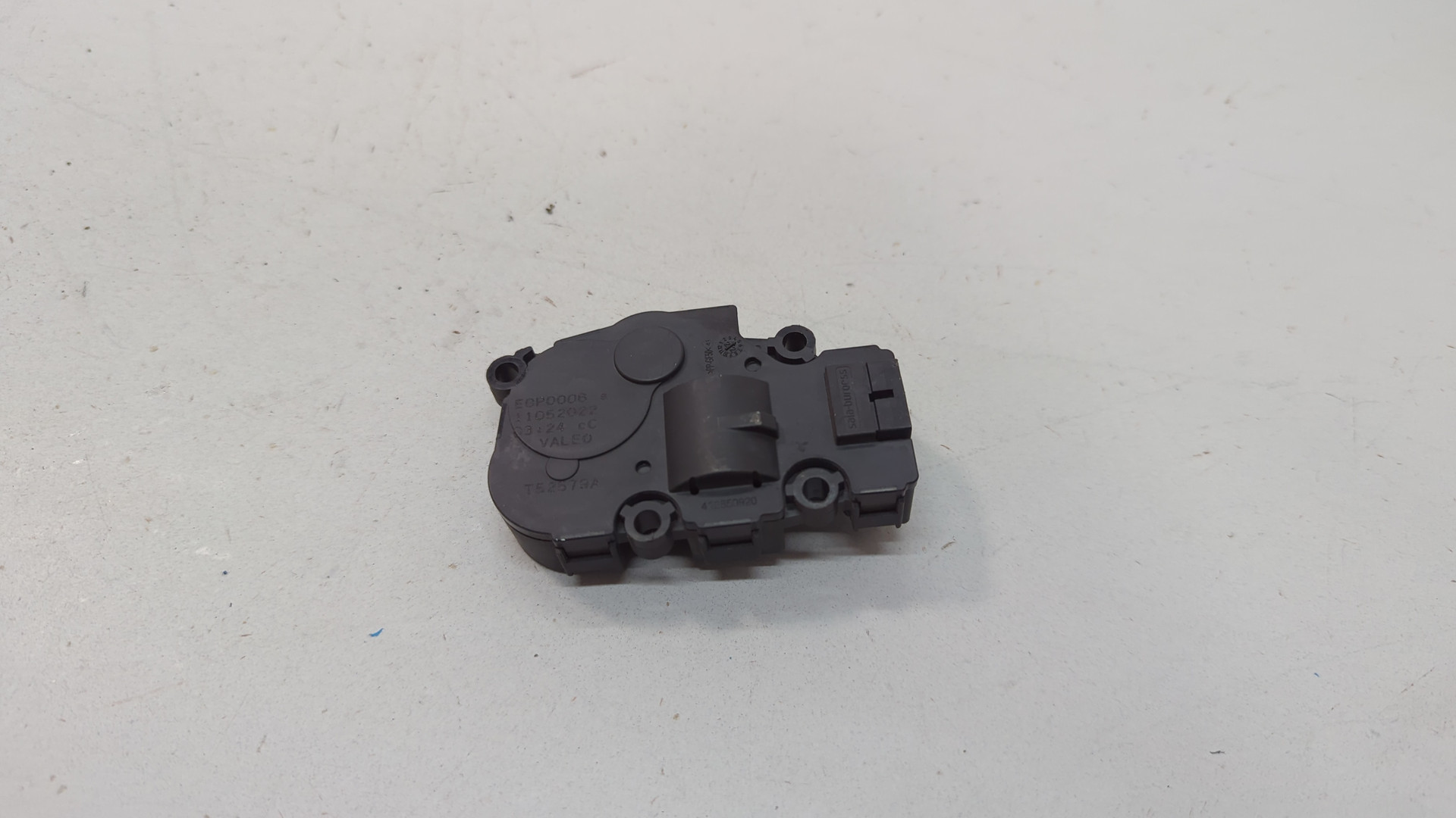 Моторчик заслонки печки