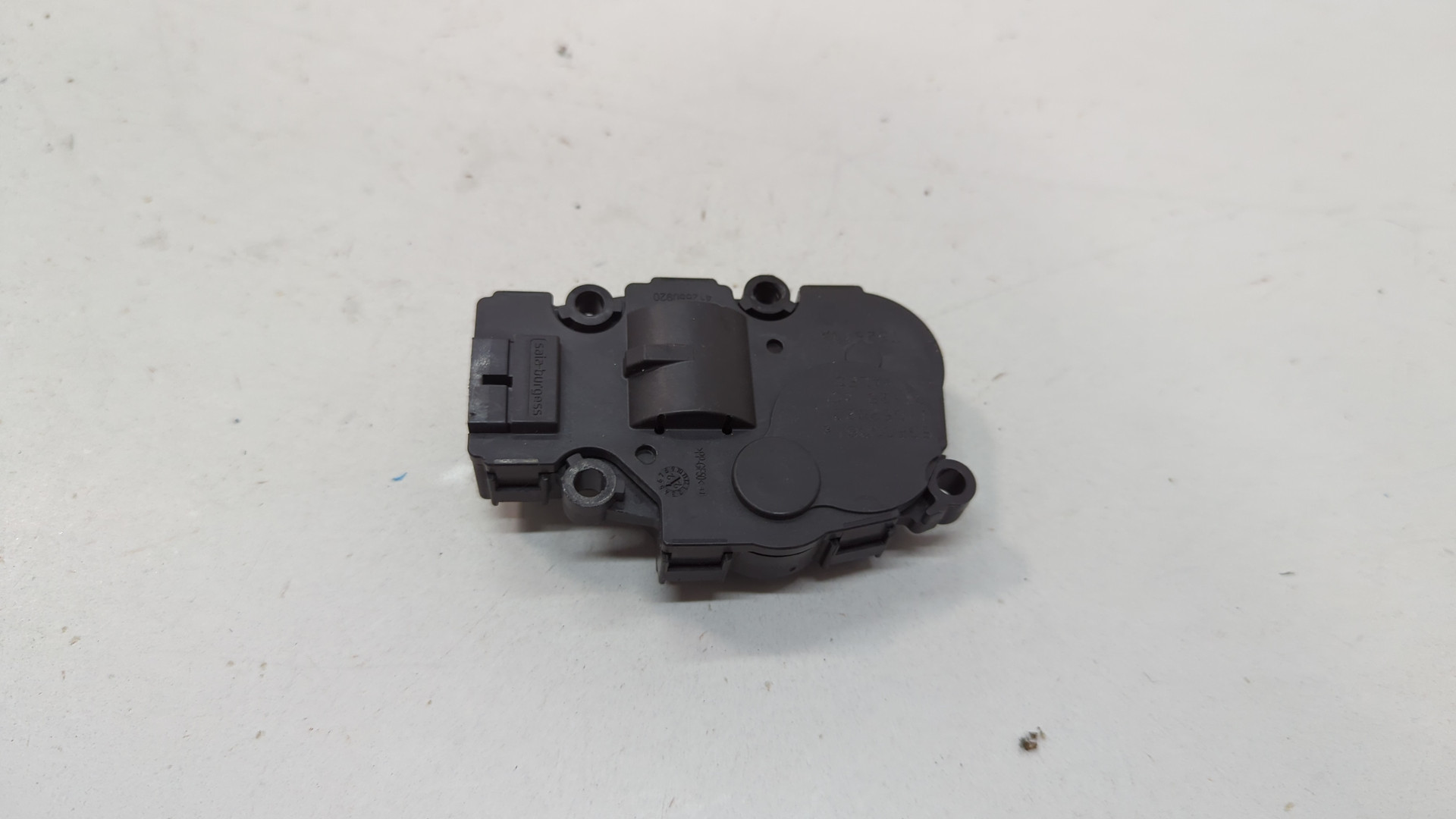 Моторчик заслонки печки