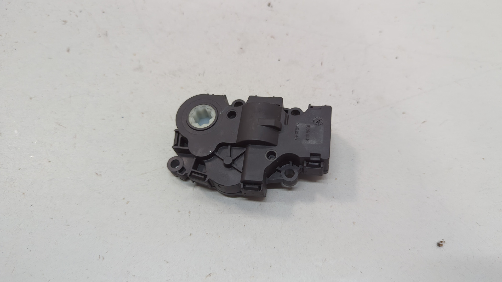 Моторчик заслонки печки