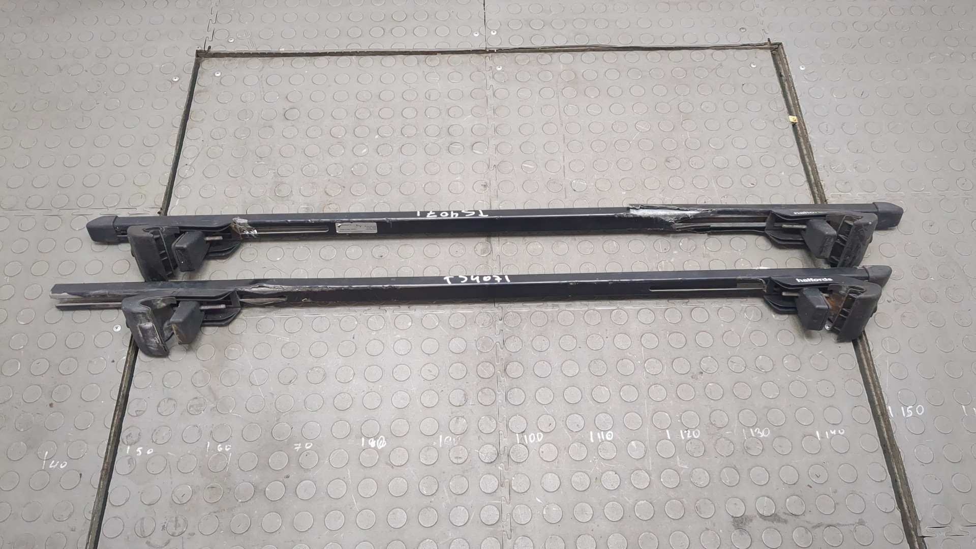 Рейлинги (релинг) к-кт (планки на крышу)