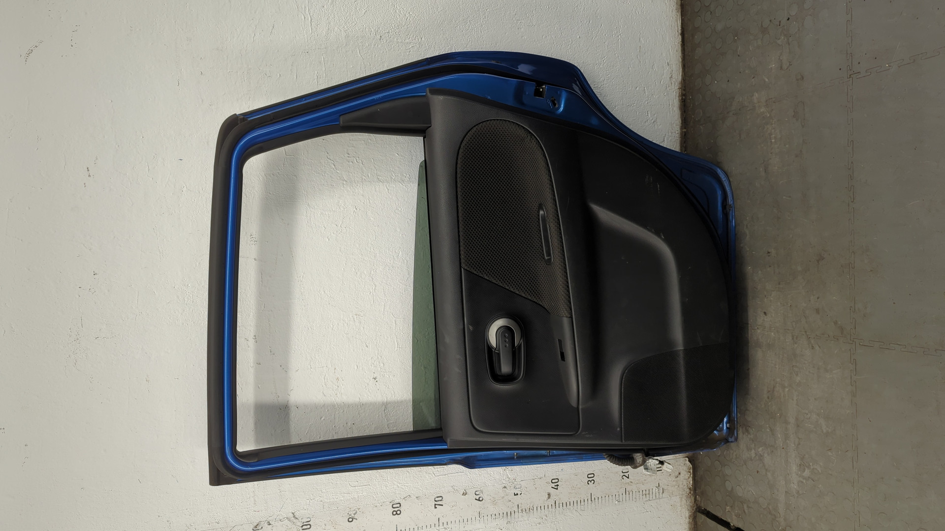 Дверь задняя правая