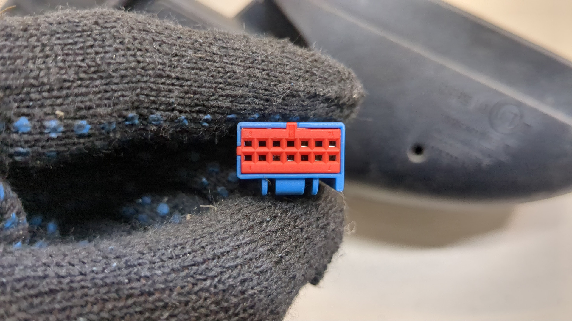 Зеркало правое электрическое